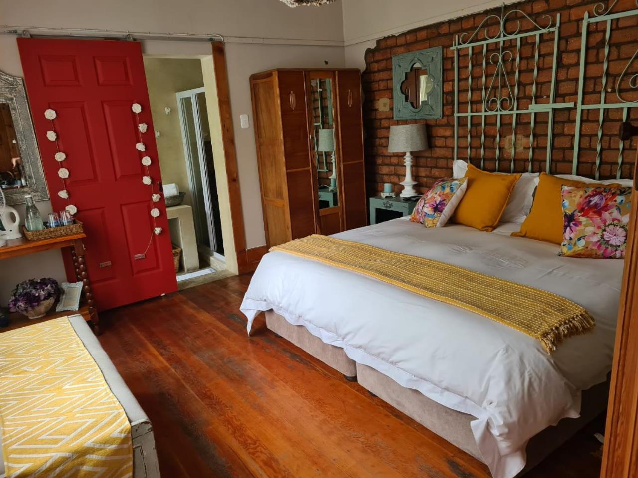 Mirabel Guesthouse view 5