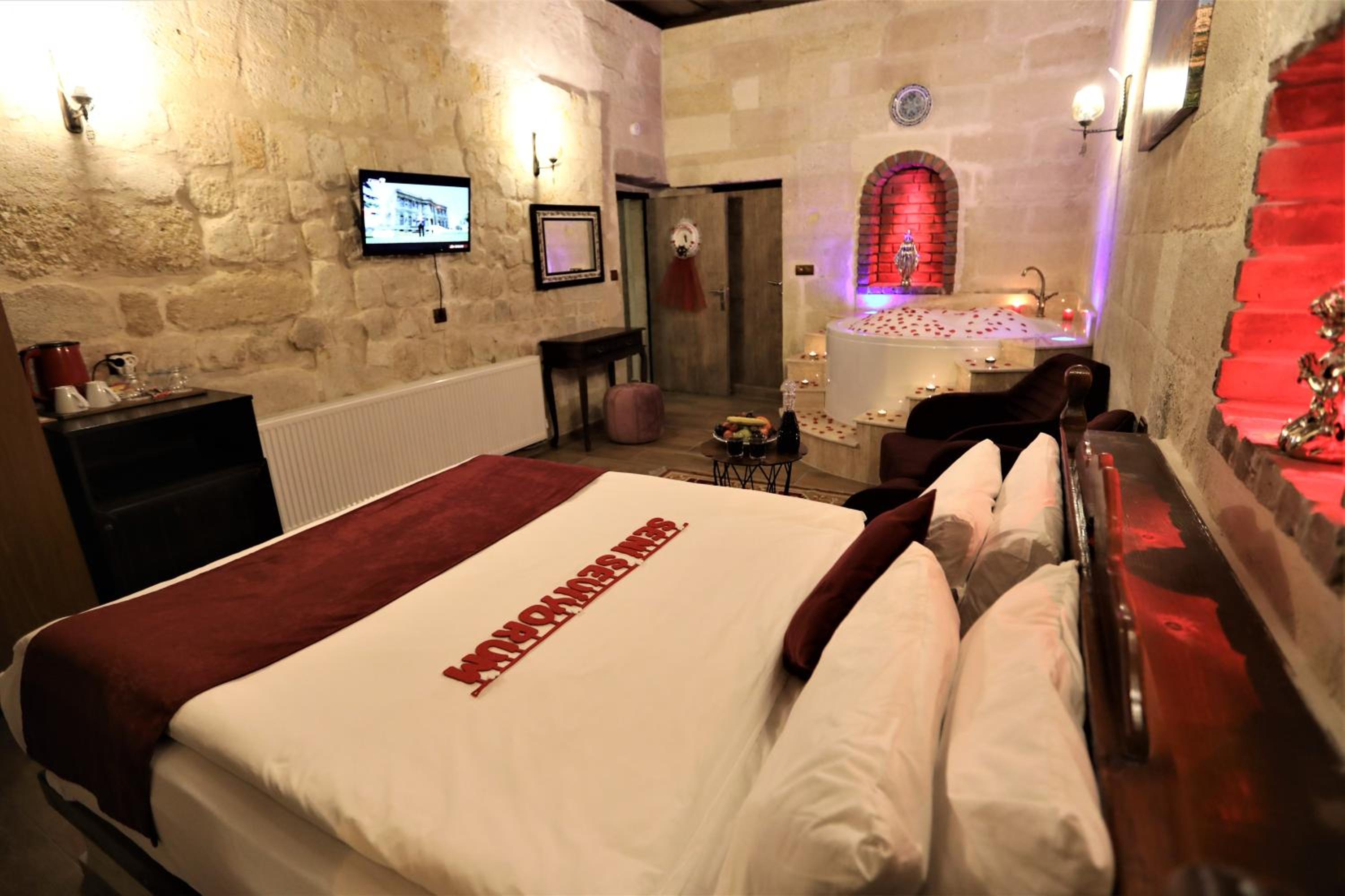 Orion Cave Hotel