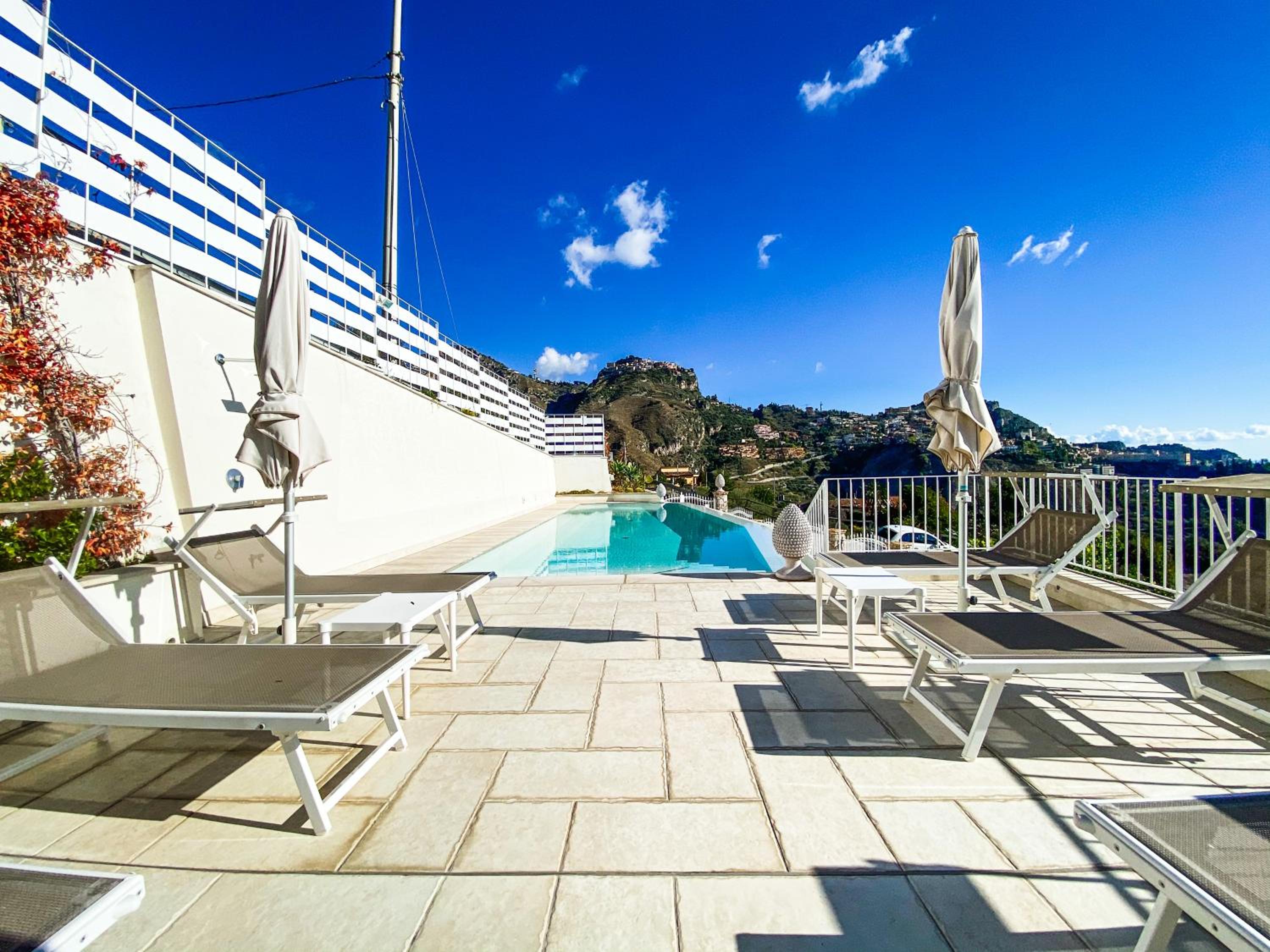 Sciccosa Guest House