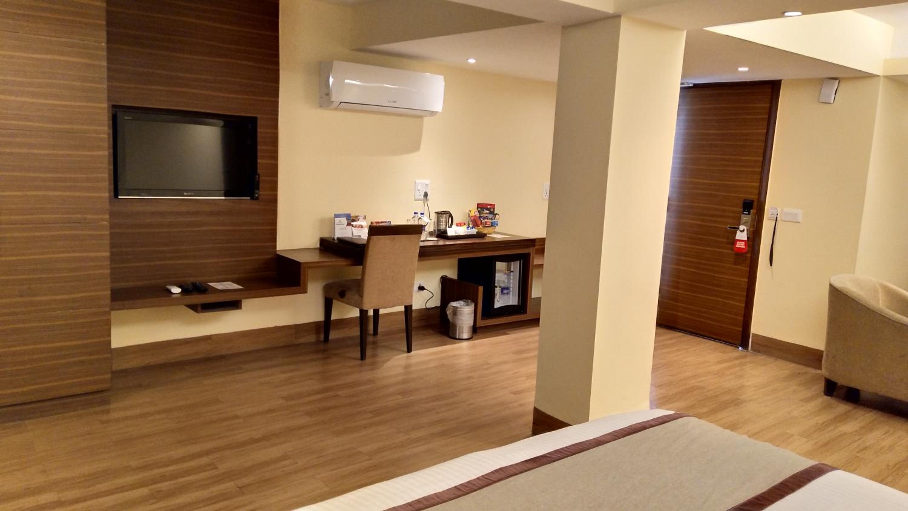 Marigold Sarovar Portico Shimla with Heated pool and AC Rooms-A Resort cottage and SPA Marigold Sarovar Portico Shimla with Heated pool and AC Rooms-A Resort cottage and SPA