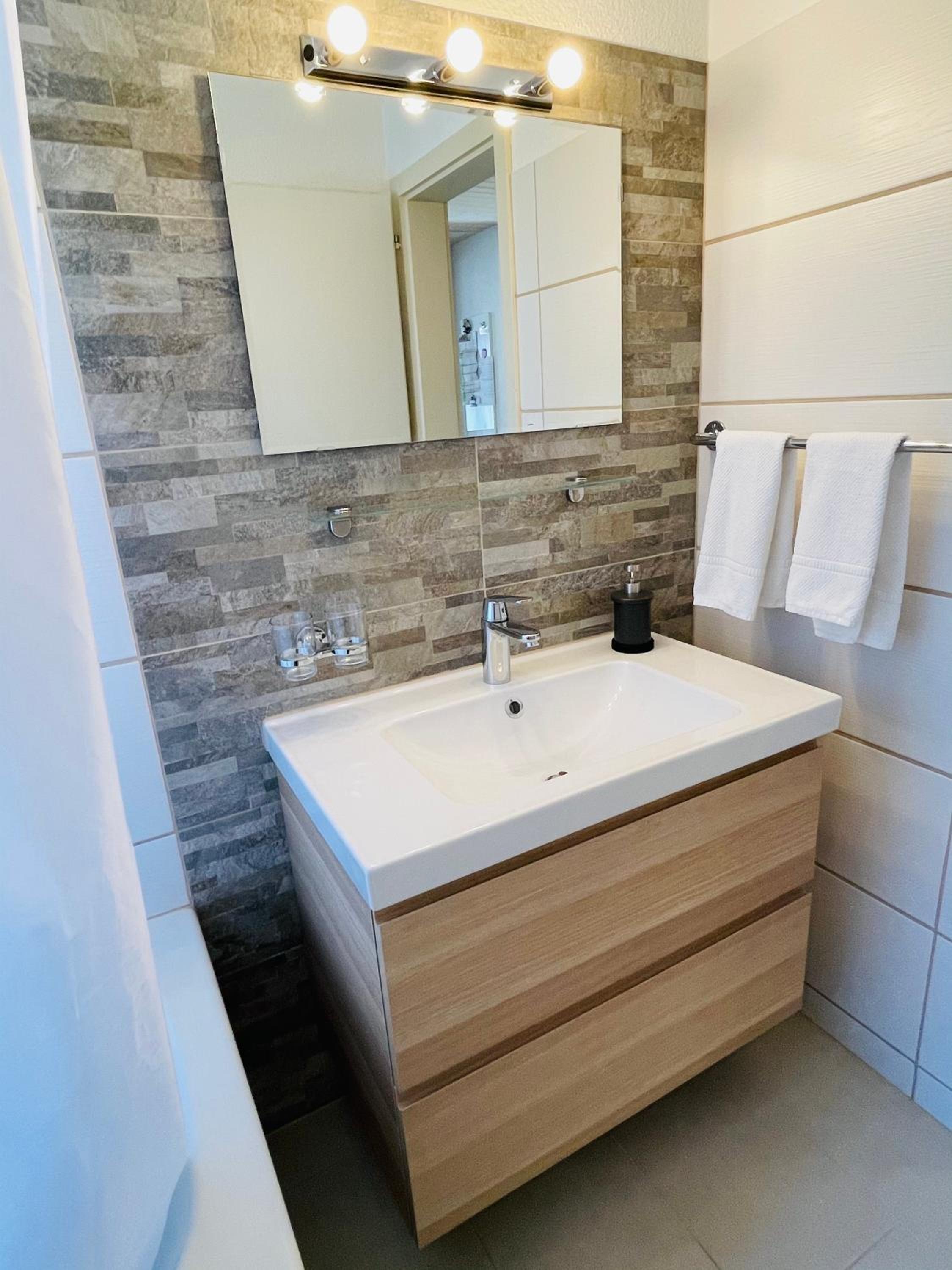 S&P Mountain View Apartment 1