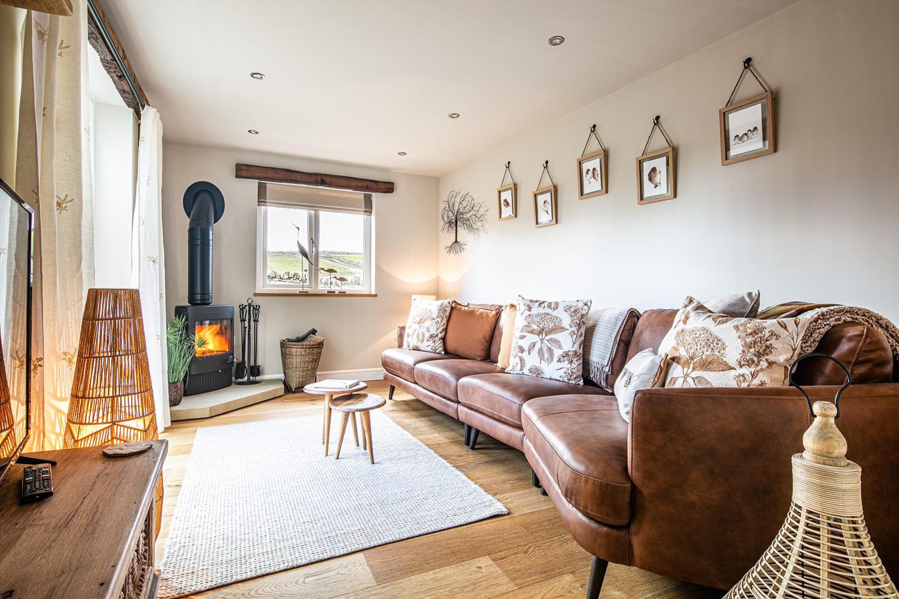 Hilldale Cottage view 4