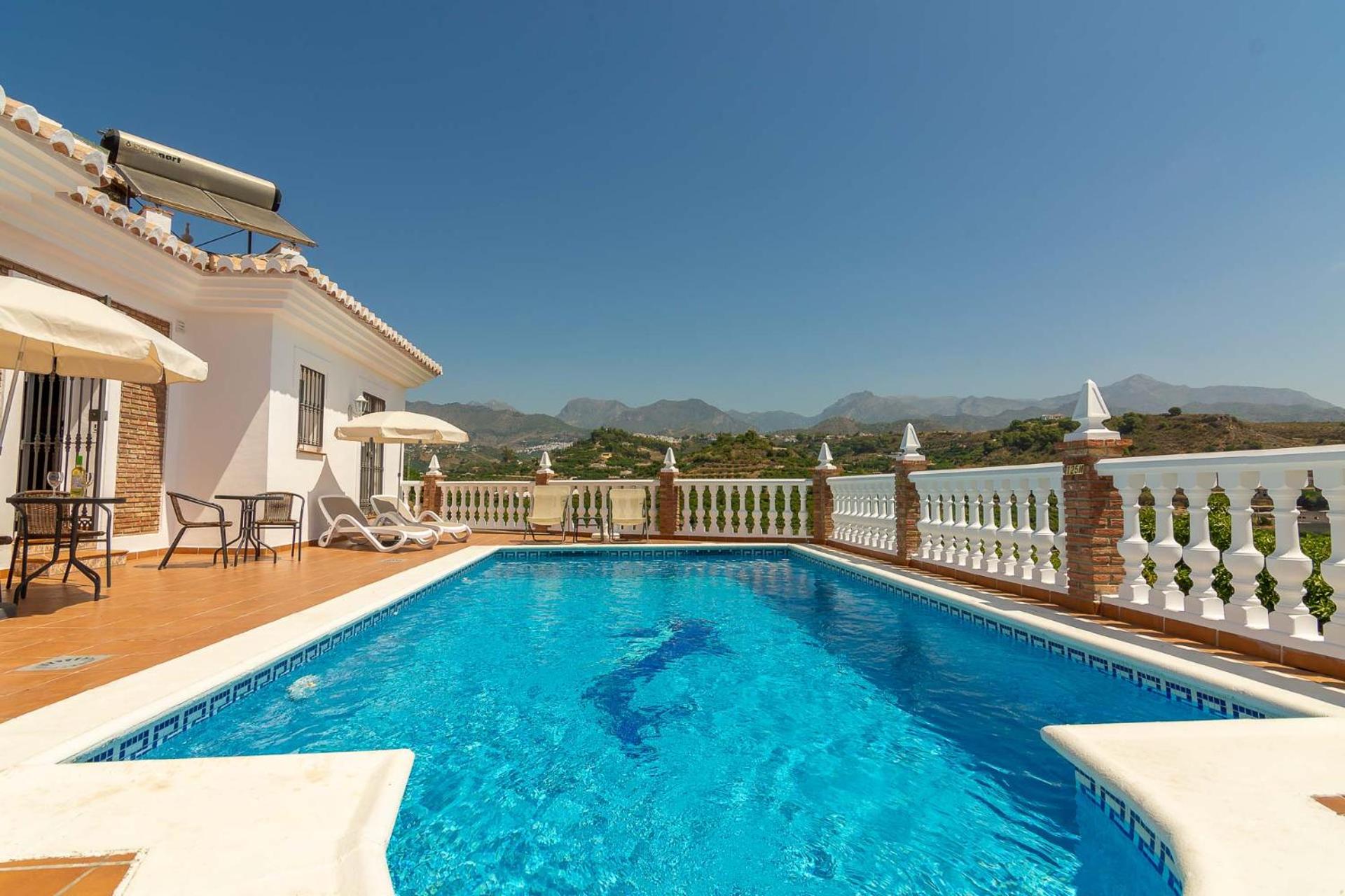 VILLA ANDALUCÍA: cerca de todo, intimidad y espacio photo 5