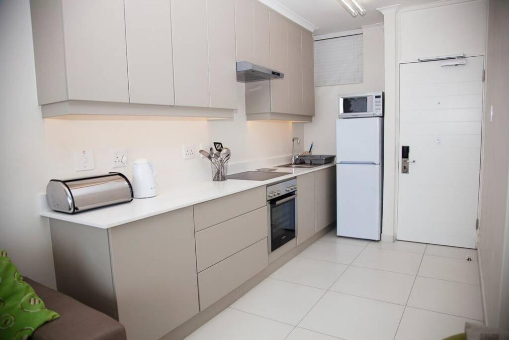 Breakers Resort, 413 Umhlanga Beachfront