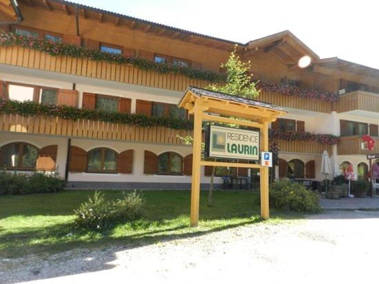 NRH Laurin Karersee view 2