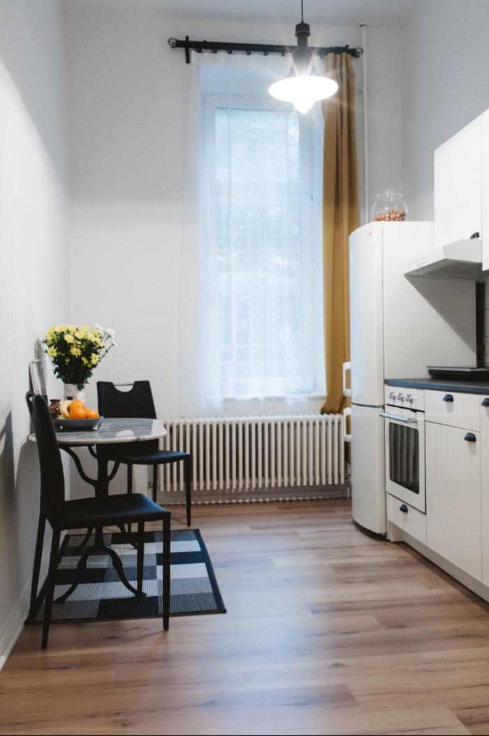 Family Apartment for 6 guests, Mitte Moabit