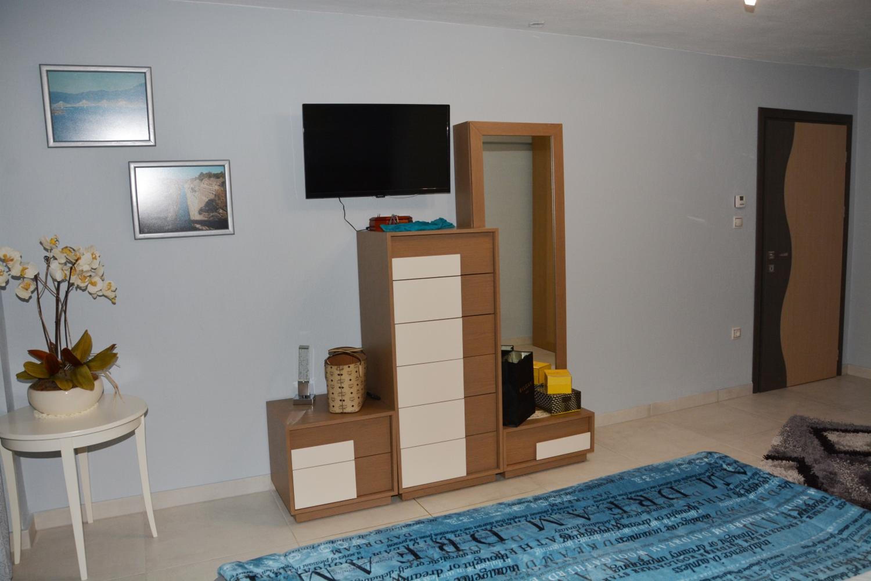 Photo 43