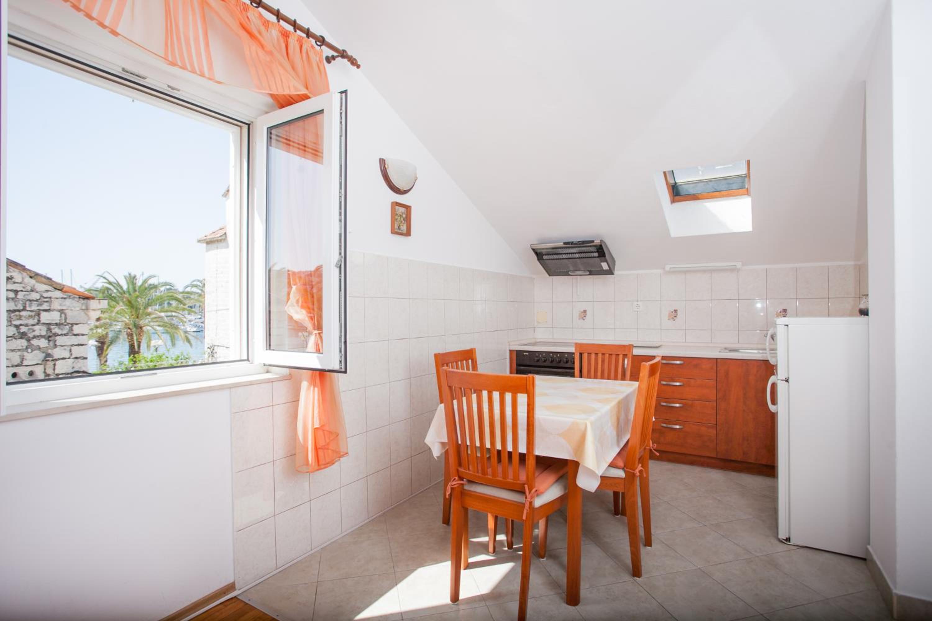 Apartments IVOMAR
