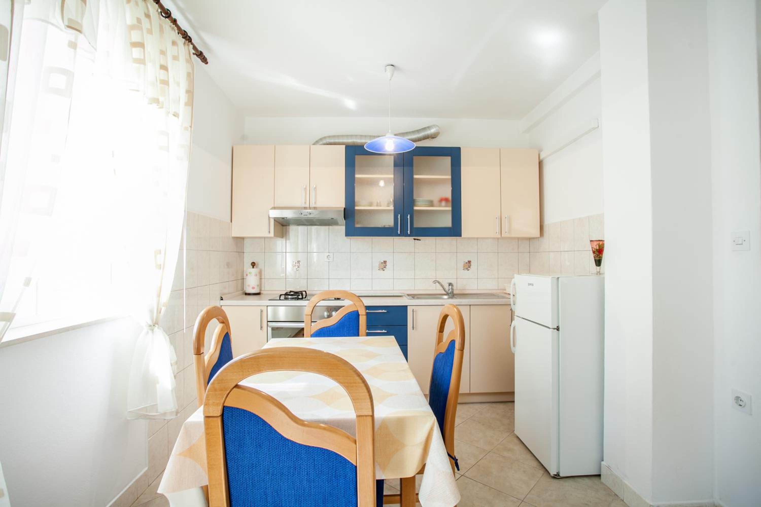 Apartments IVOMAR