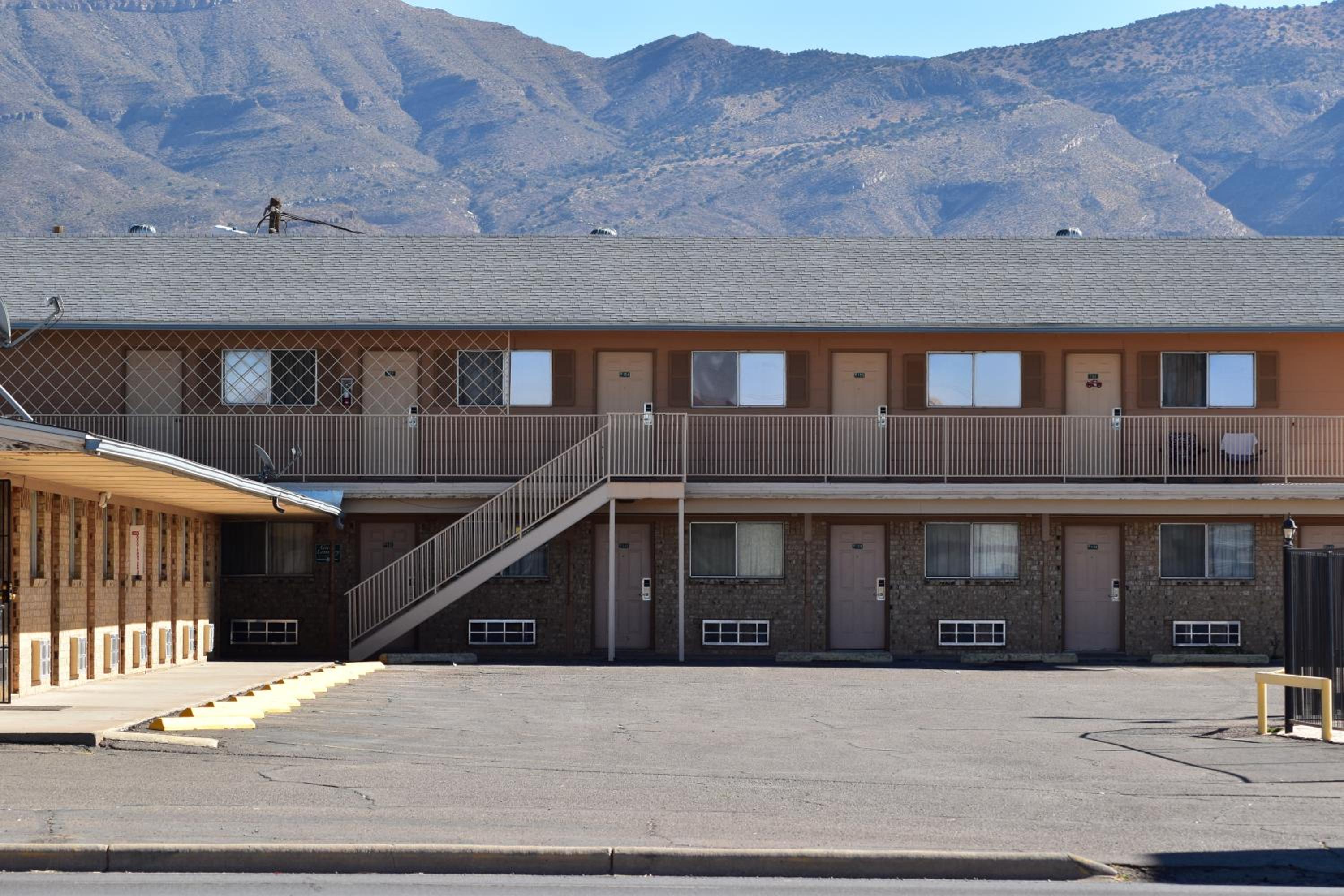 Alamogordo Vacations - Satellite Inn - Property Image 11