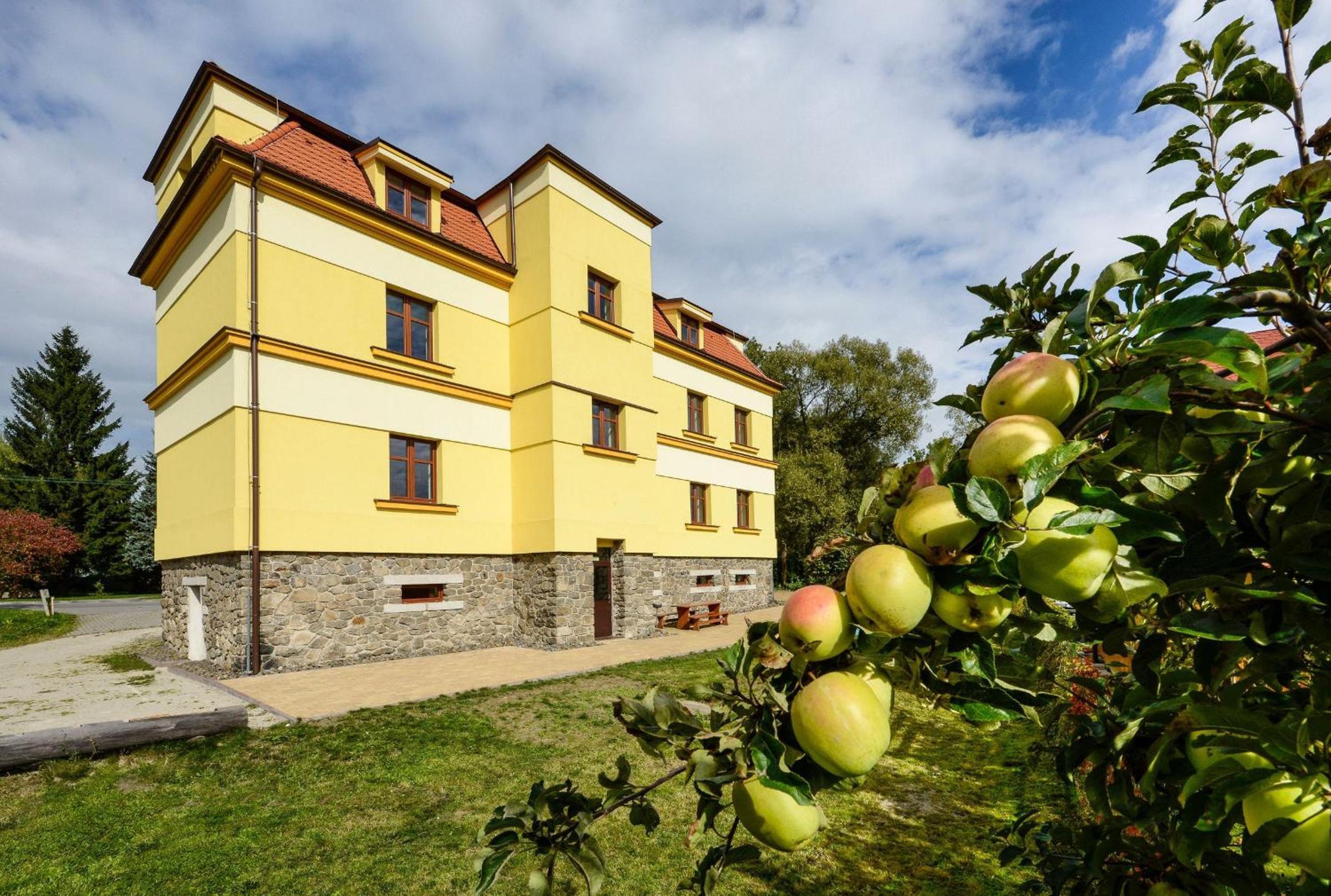 Apartmány Na Seníku view 3