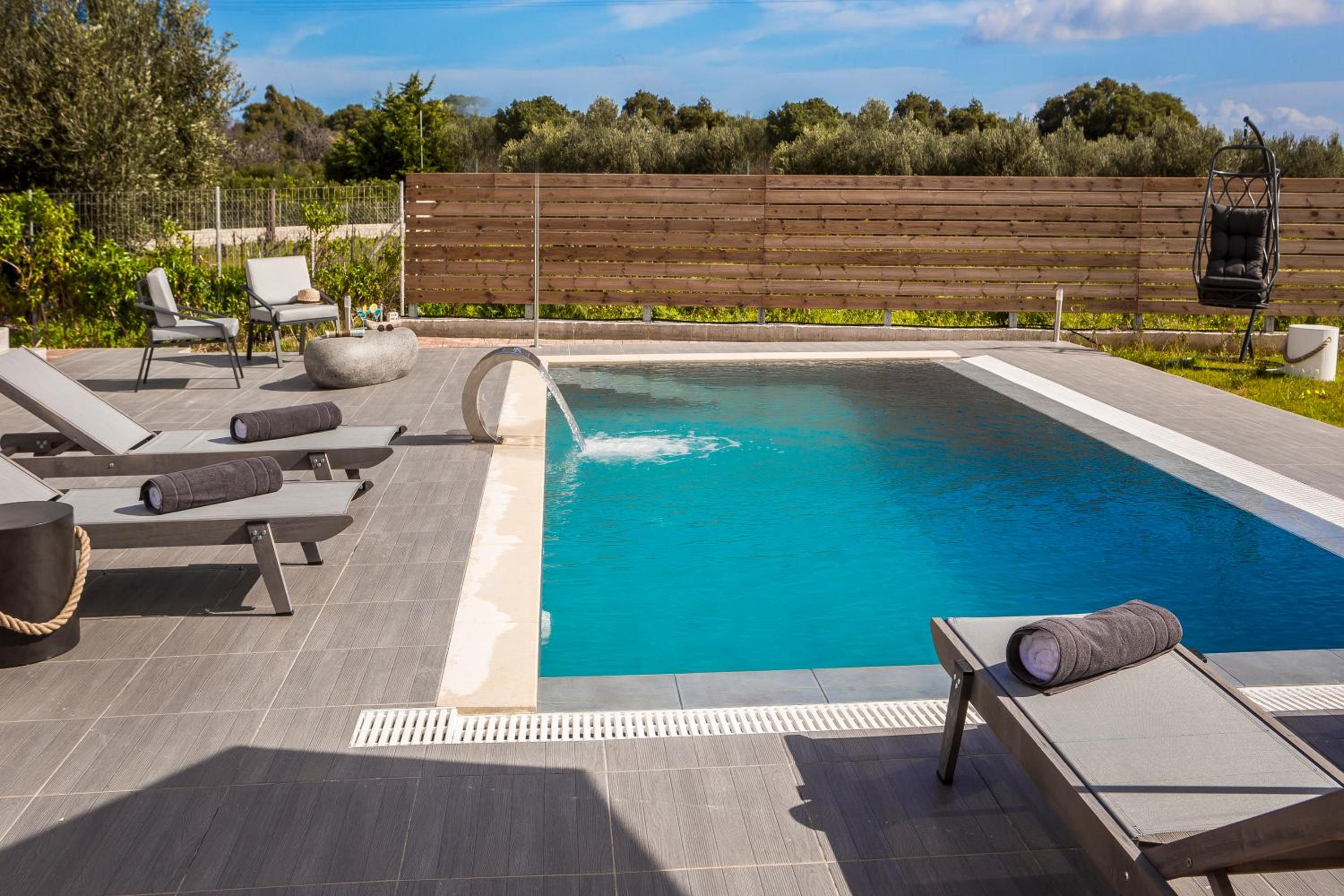 Artemon New Luxury Villa view 4