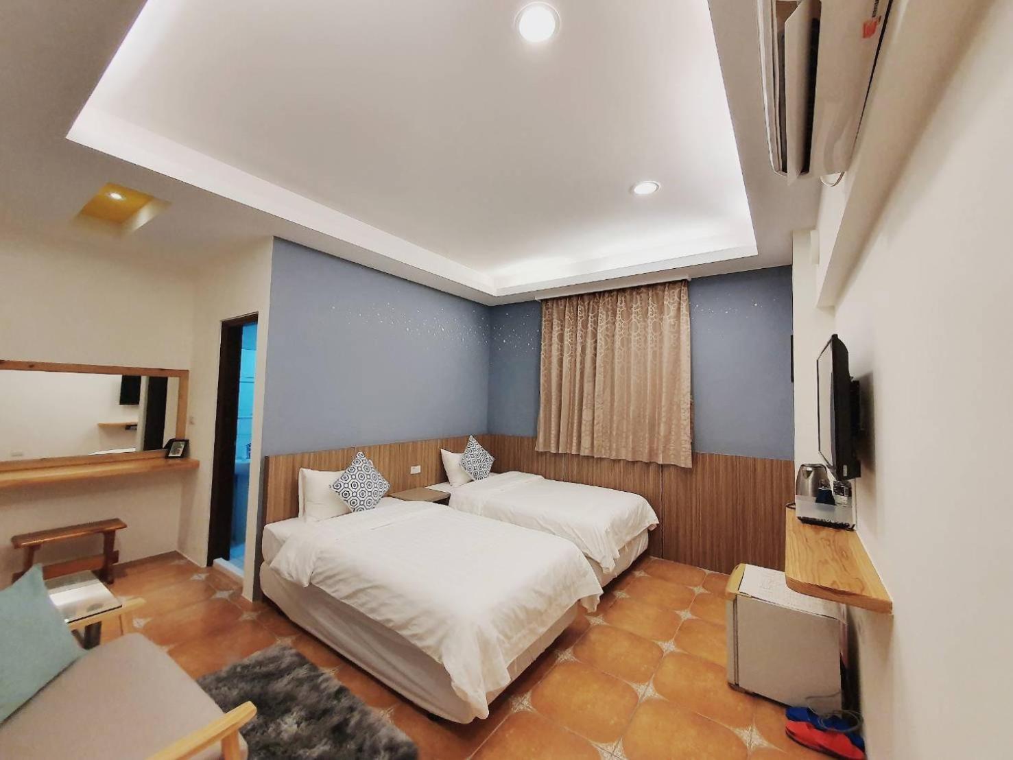 Warm & Cozy Inn
