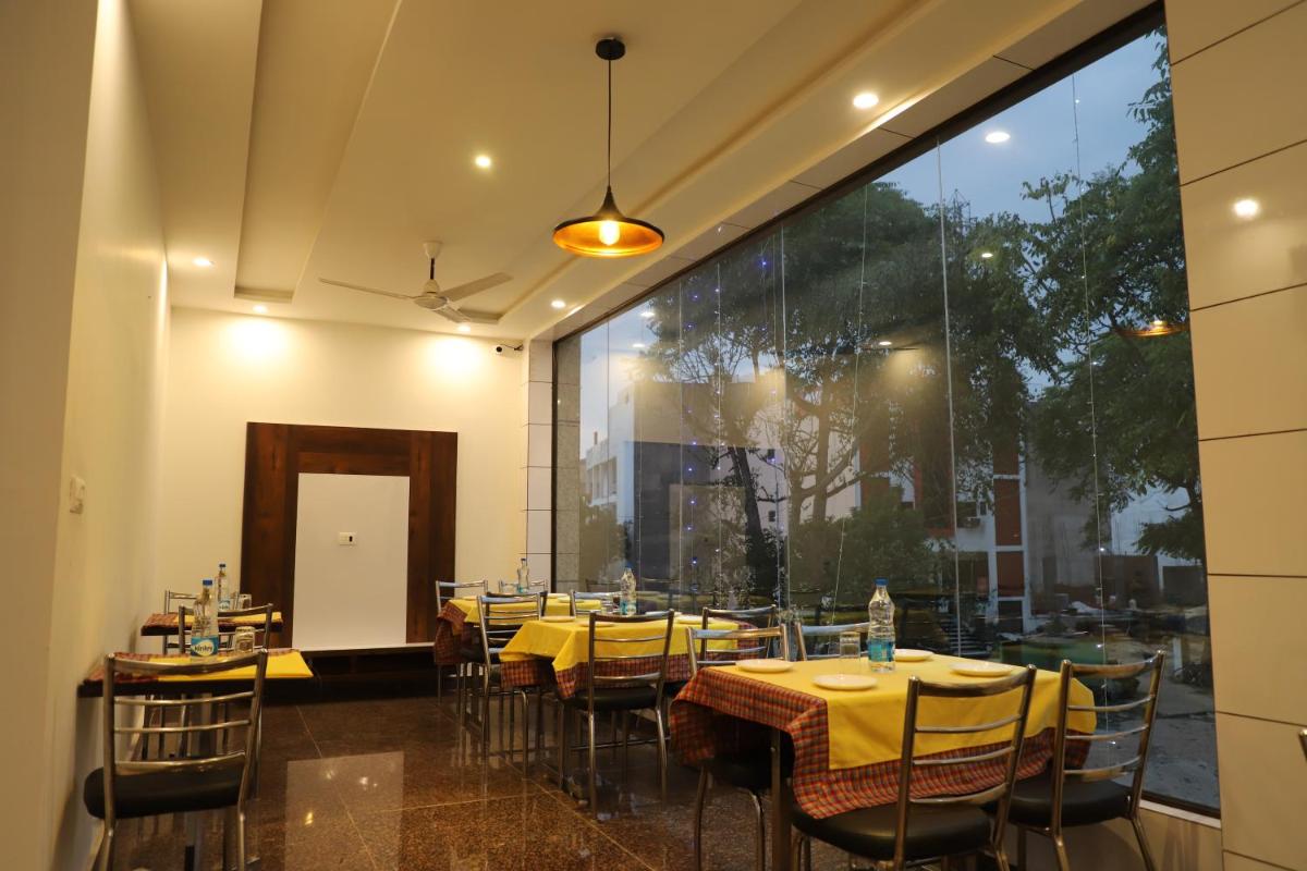 restaurant
