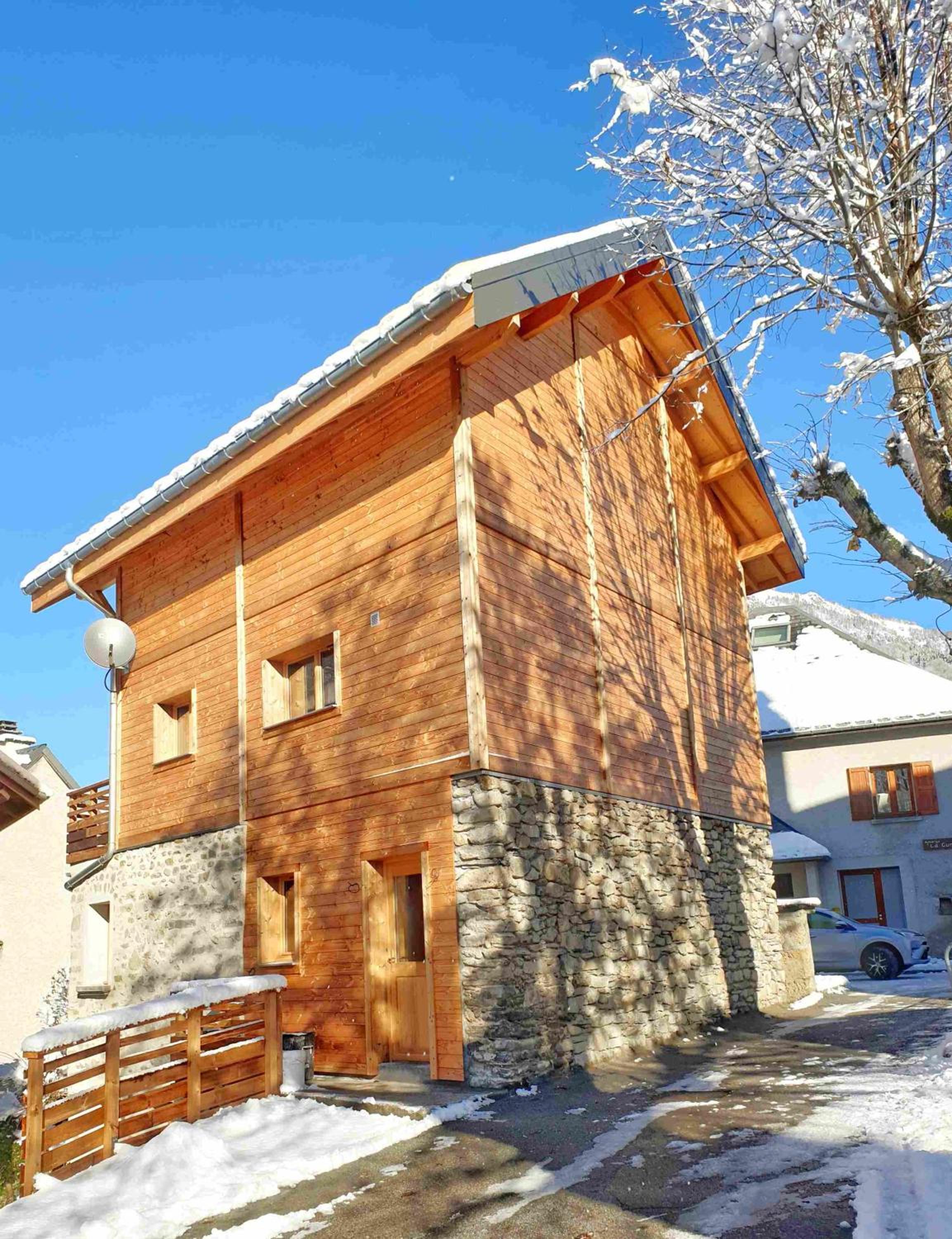 Chalet 800 view 5