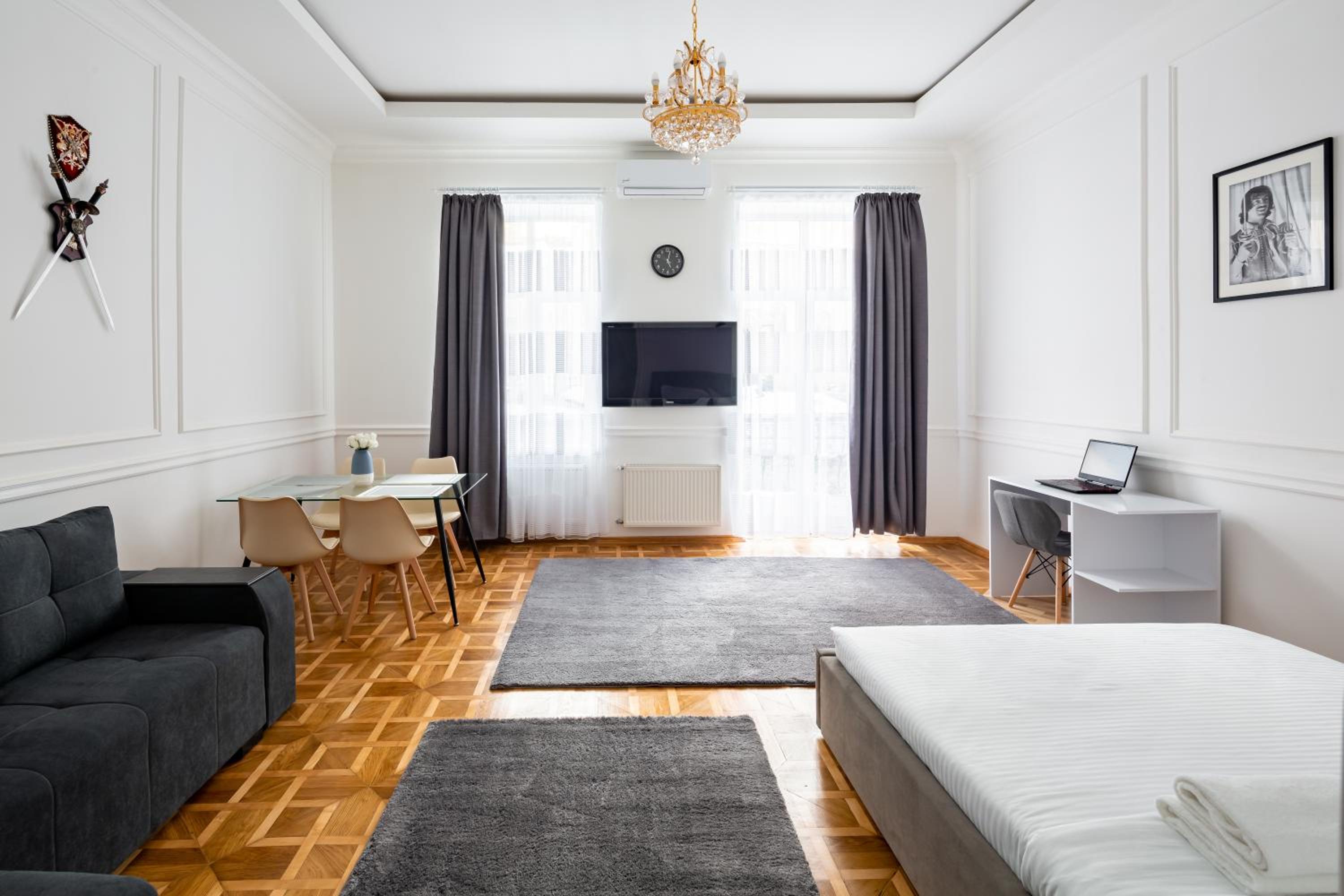 Alfa Apartments Grushevskoho 7