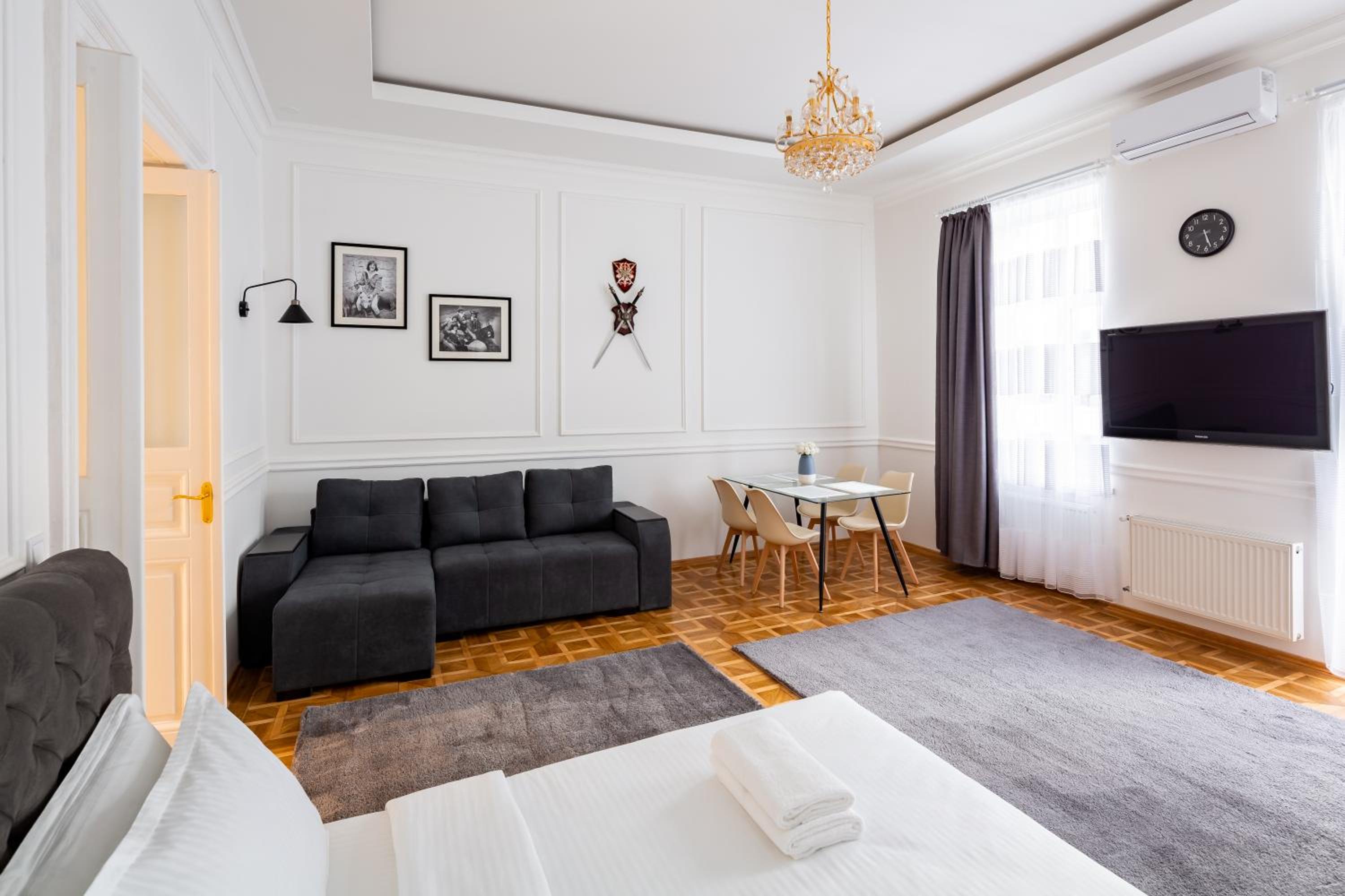 Alfa Apartments Grushevskoho 7