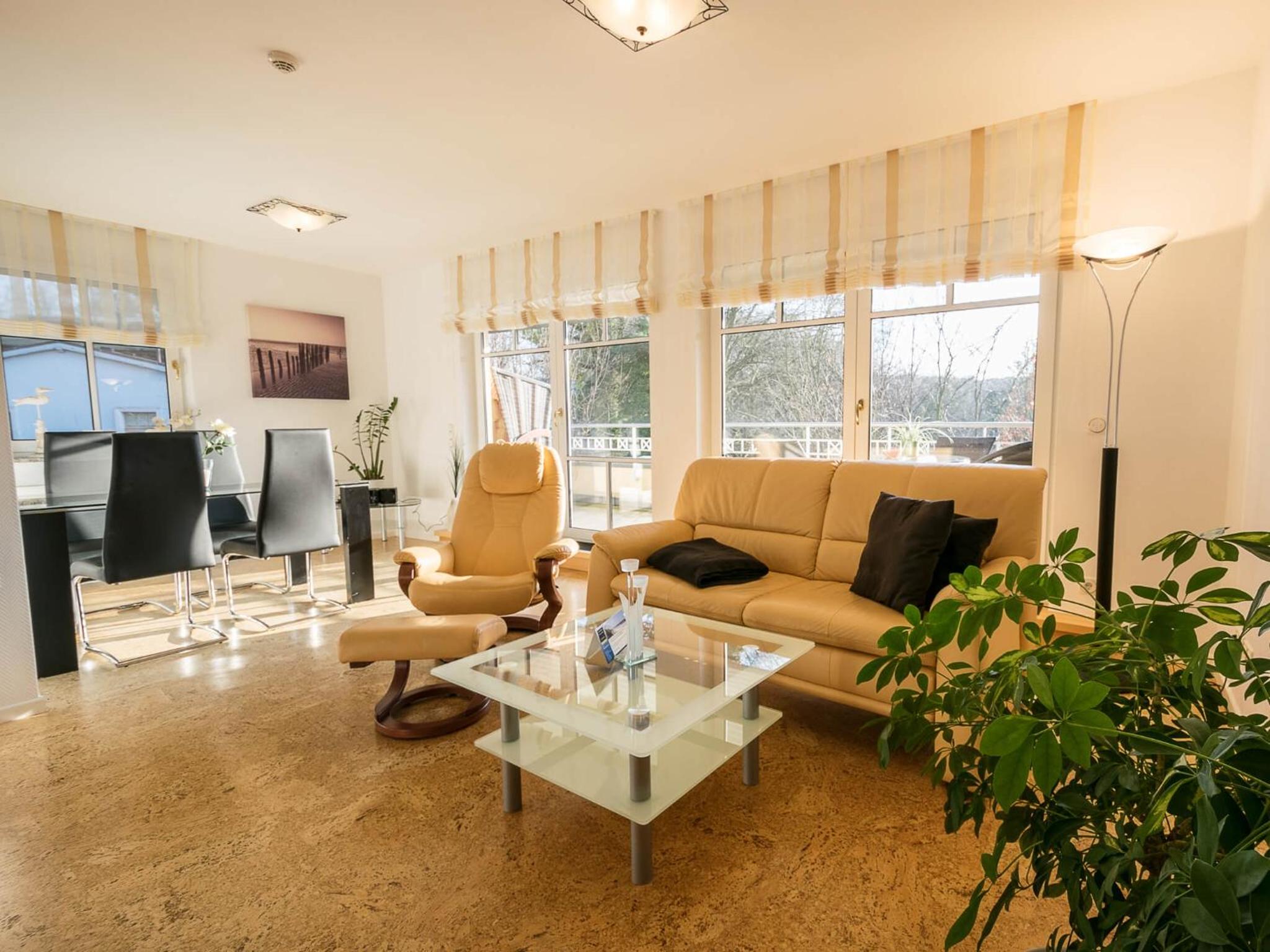 Kaiservillen Heringsdorf - Ferienwohnung mit 1 Schlafzimmer und Balkon C23