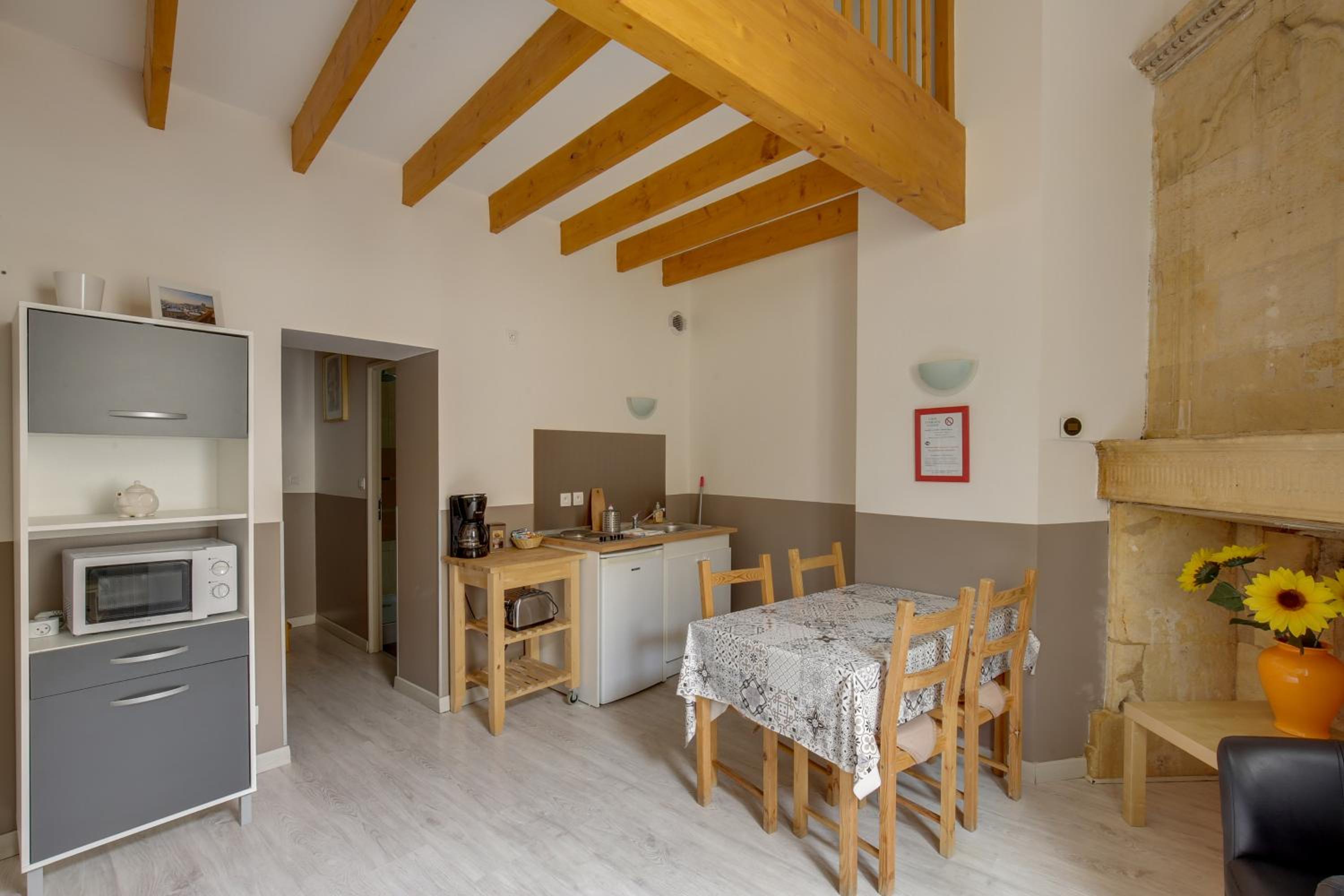 Logis Andraud Studios