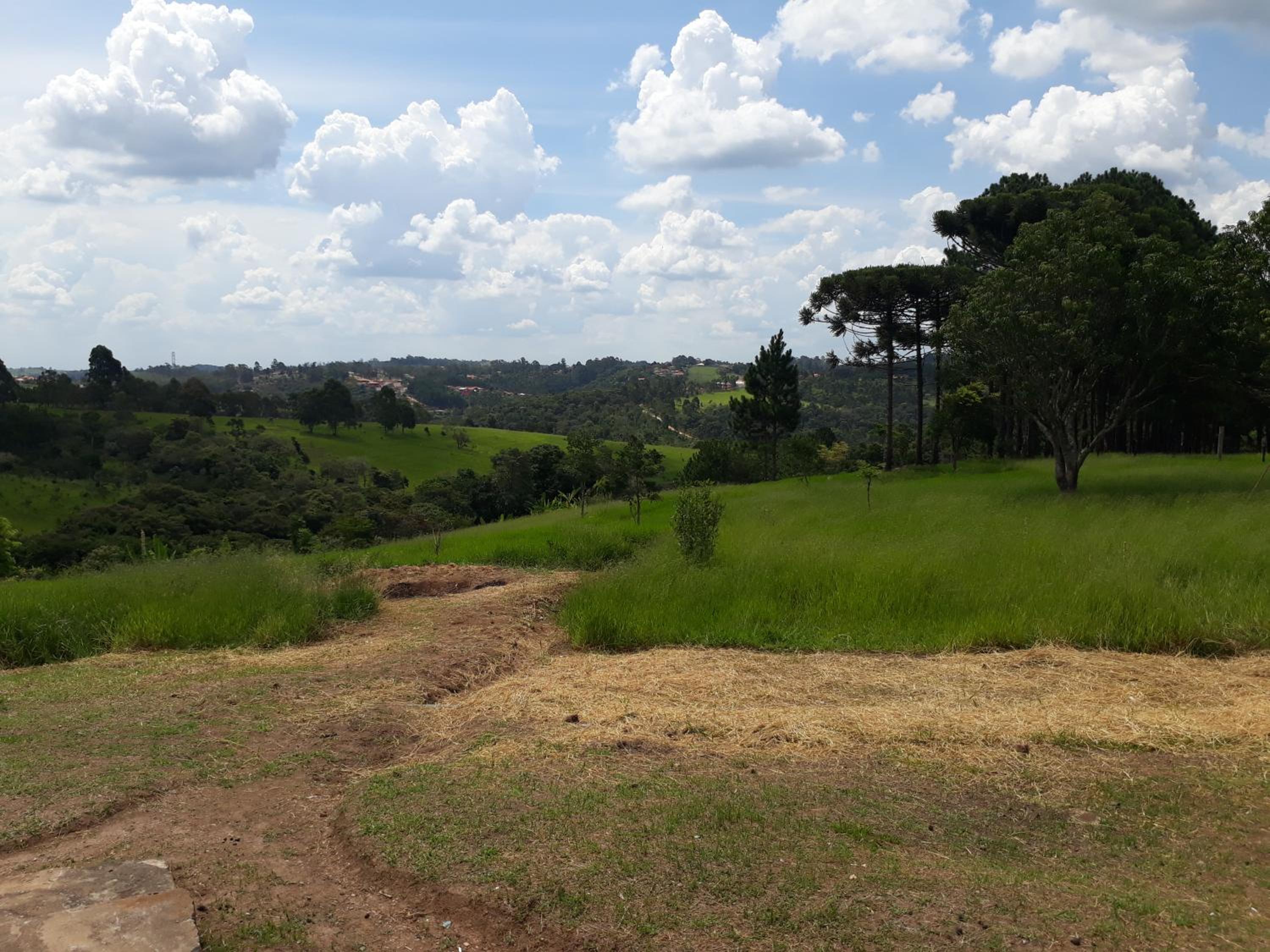 Lazer Campo Piscina 07 qts 4wc km.68 C.Branco