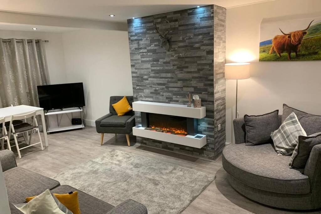 *STUNNING & SPACIOUS* 3 Bed House, 5min from Oban view 3