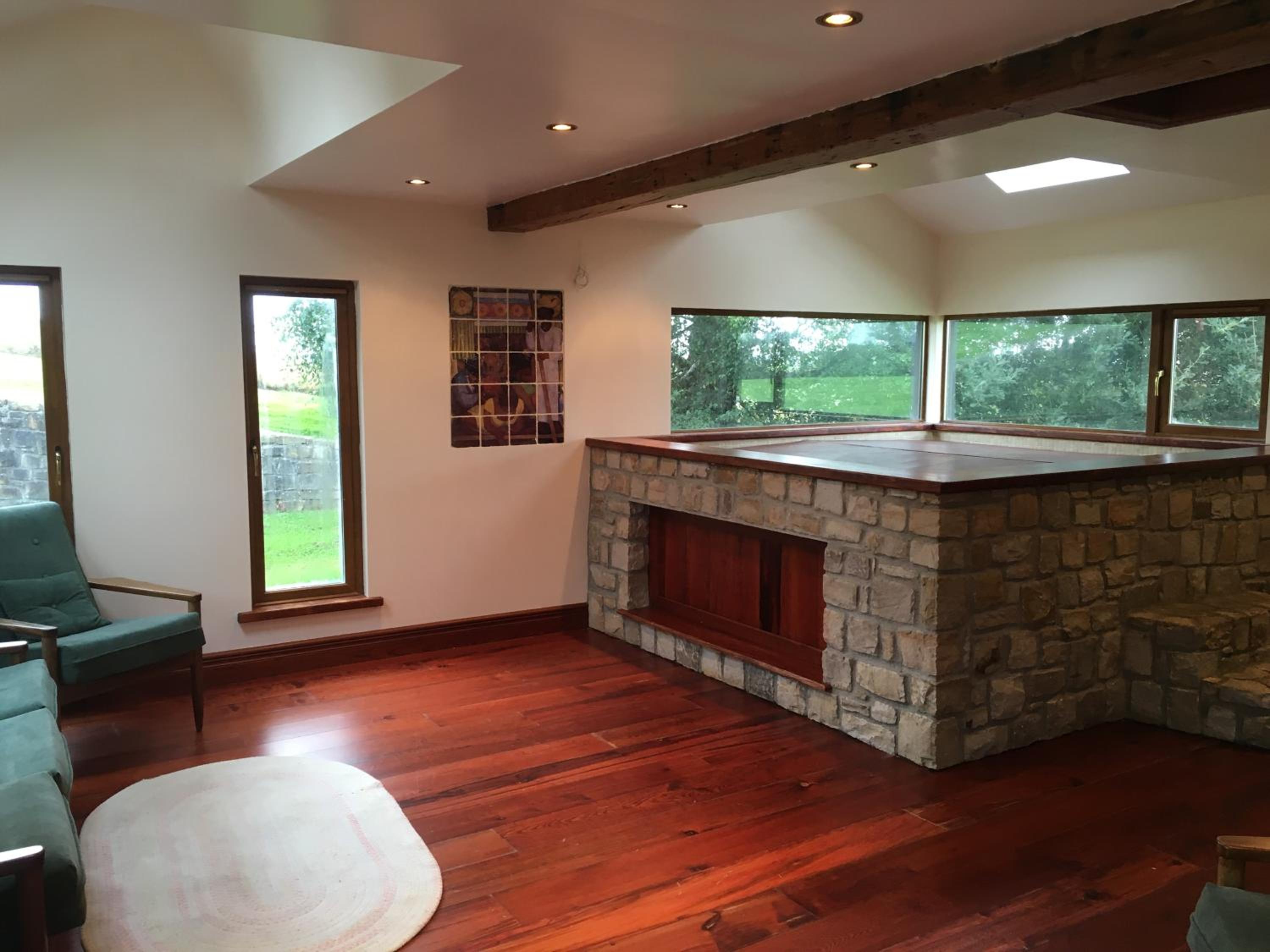 Ennis Vacations - Eden Cottage Countryside Retreat - Property Image 3