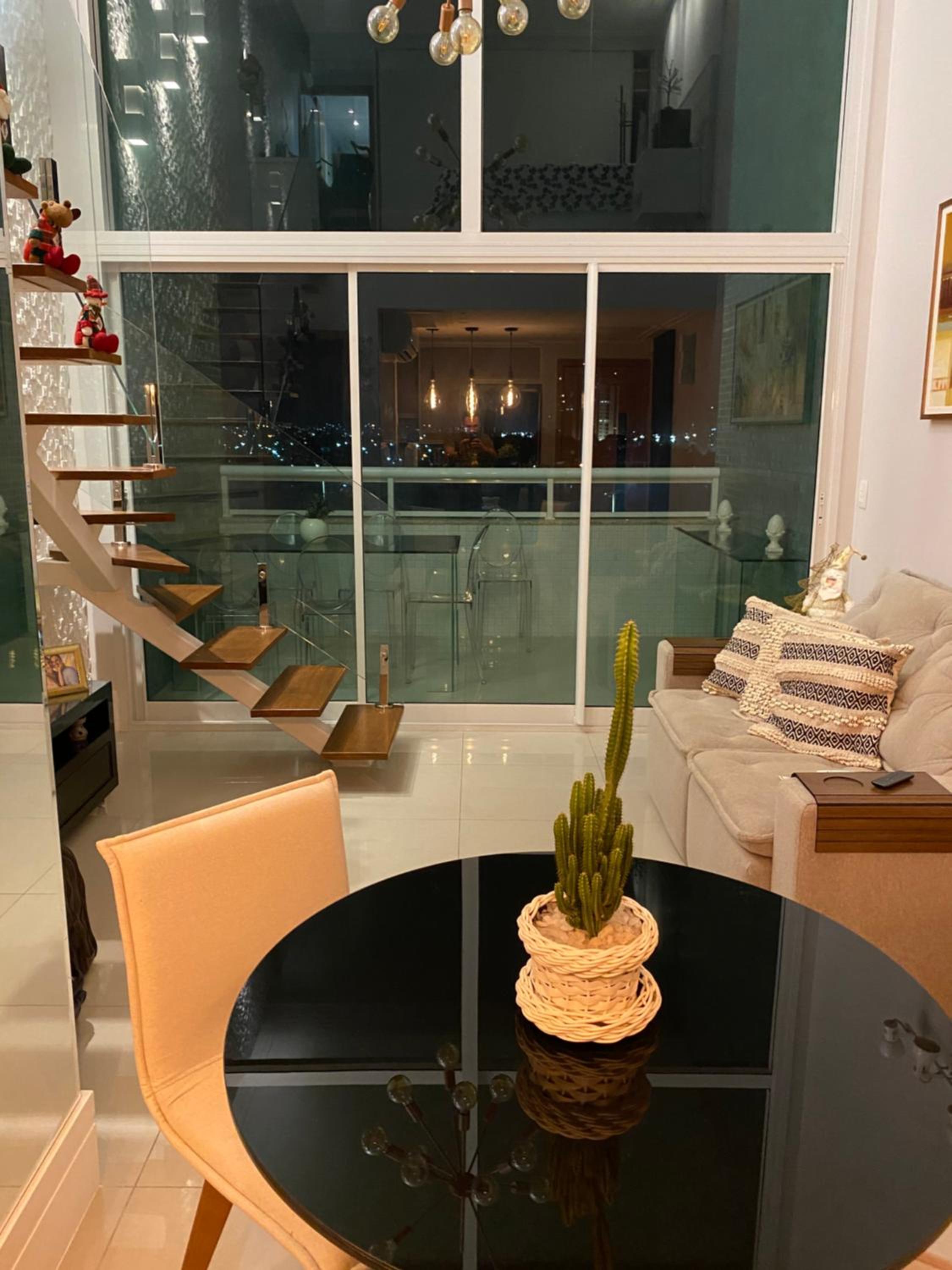 Loft luxo duplex com dois colchões adicionais e sofá cama