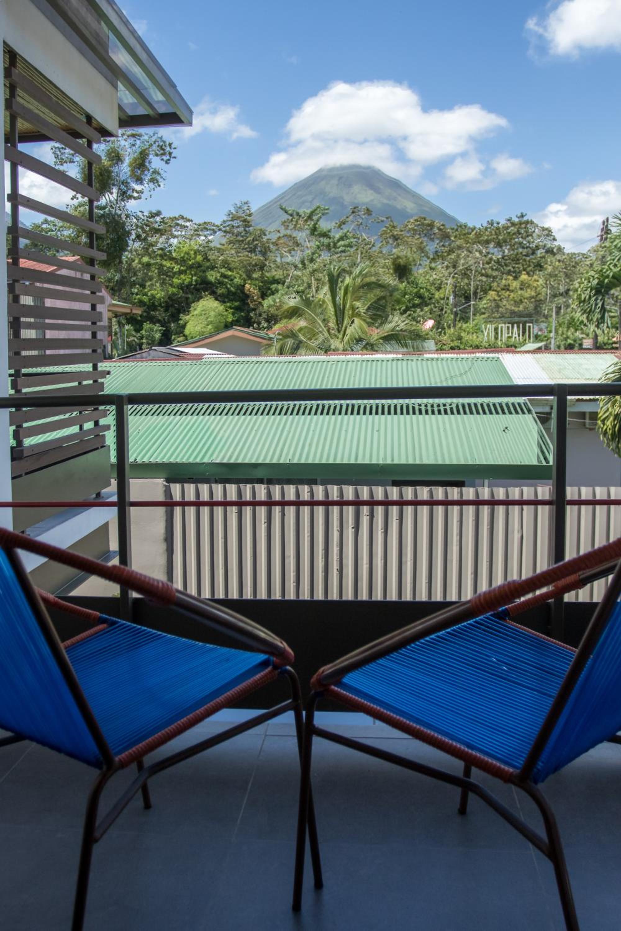 La Fortuna Lodge by Treebu Hotels