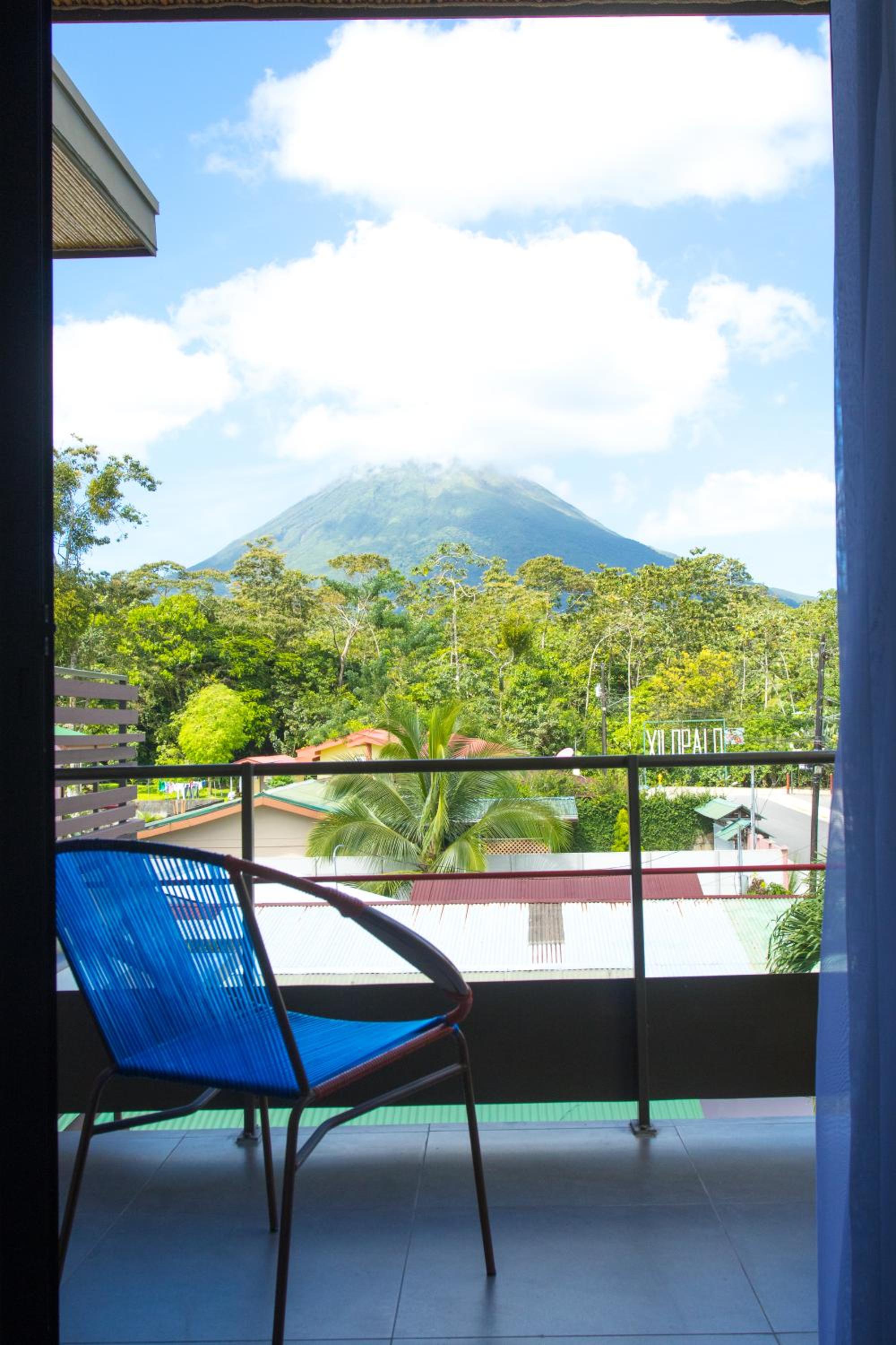 La Fortuna Lodge by Treebu Hotels