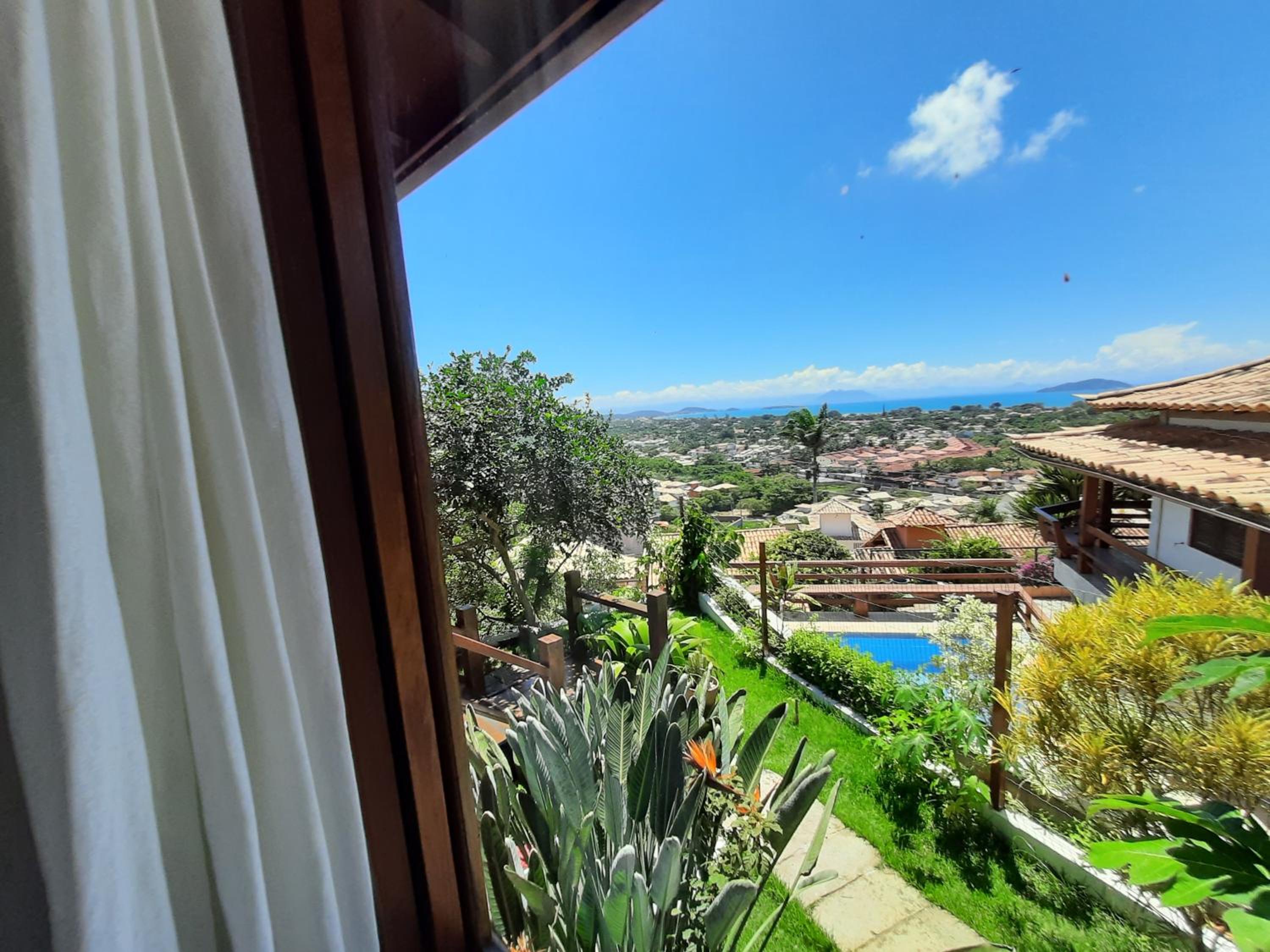 Casa e piscina privativa, vista para o mar em condomínio pé na areia