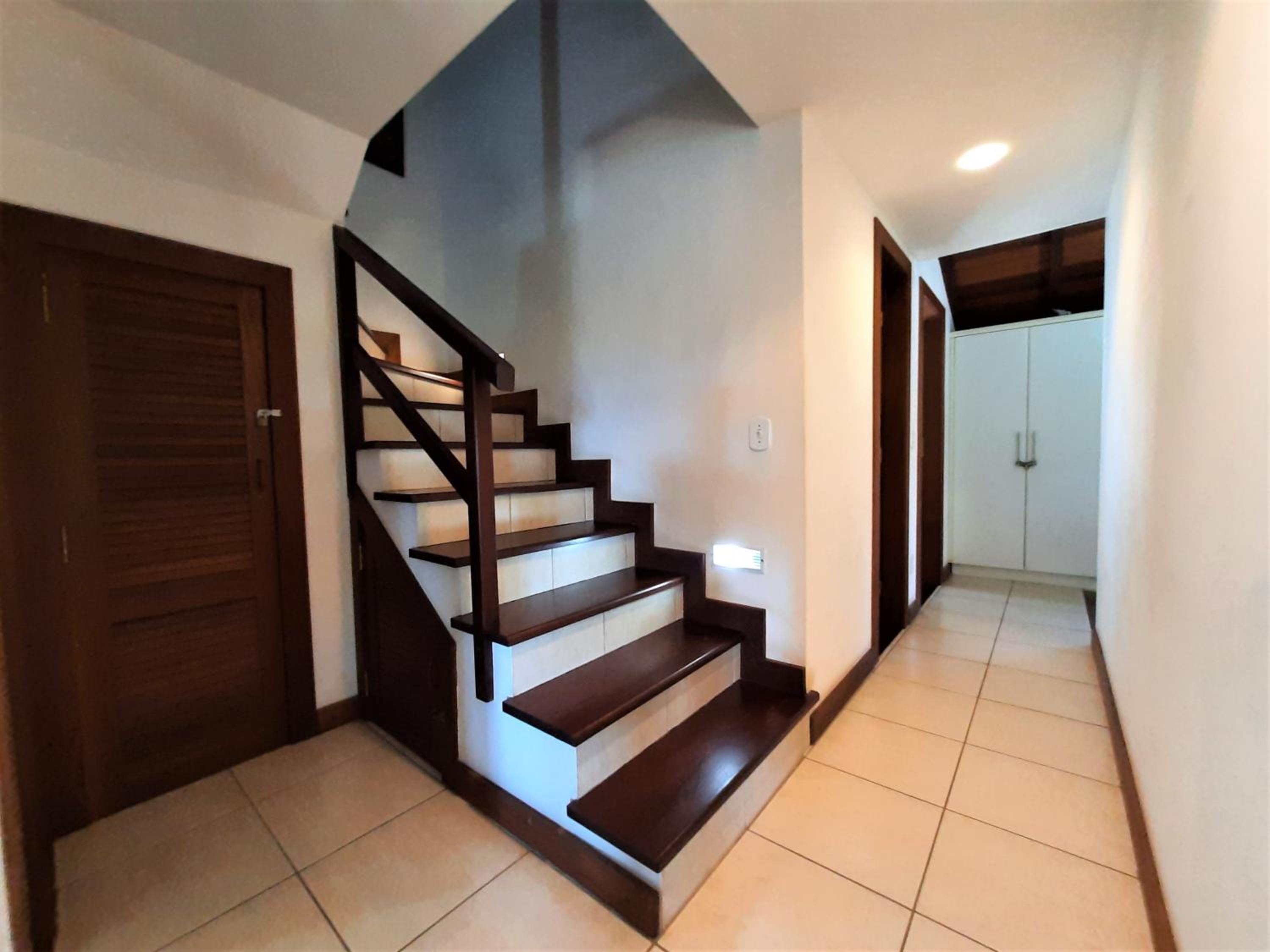 Casa e piscina privativa, vista para o mar em condomínio pé na areia