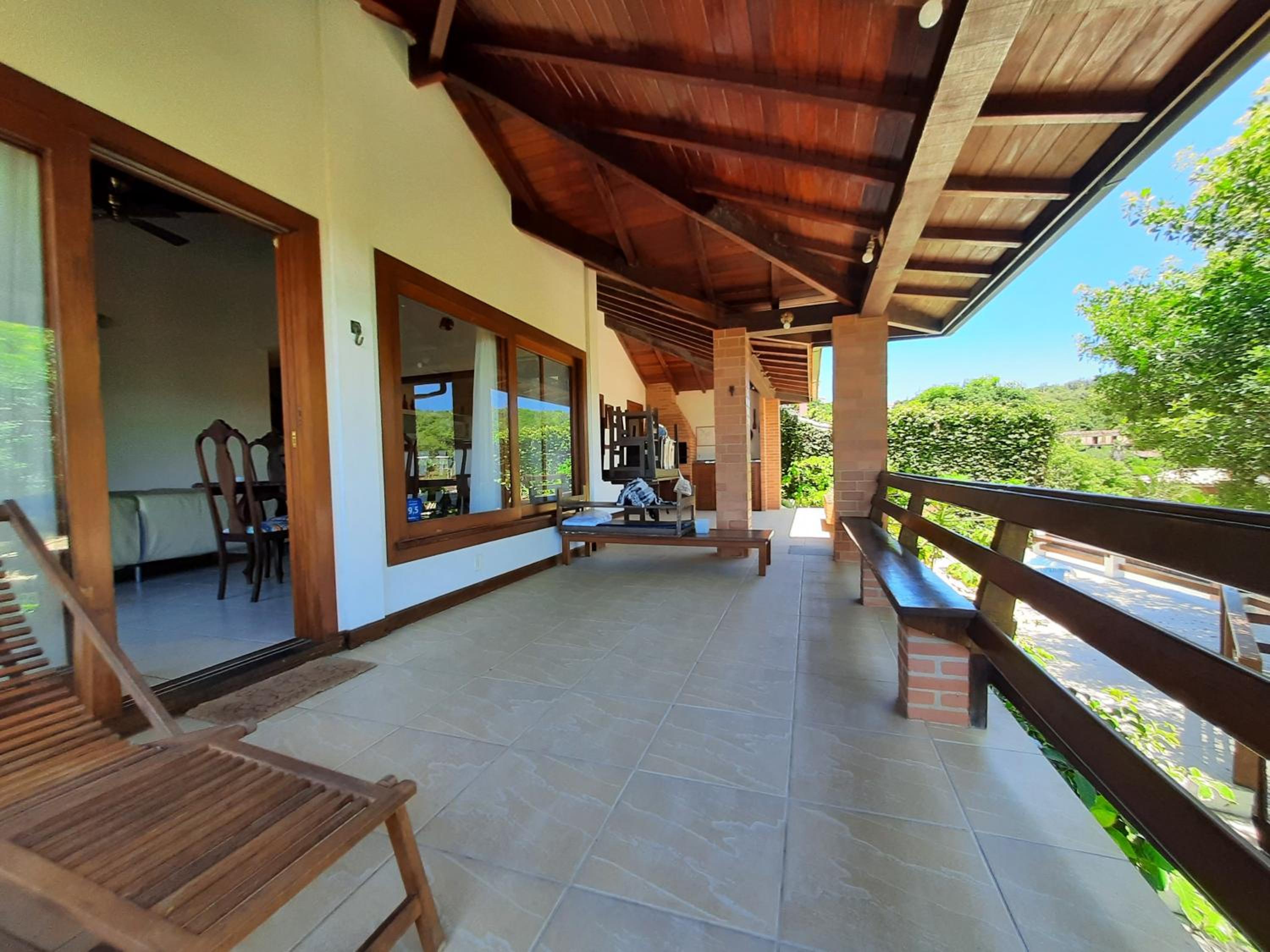 Casa e piscina privativa, vista para o mar em condomínio pé na areia