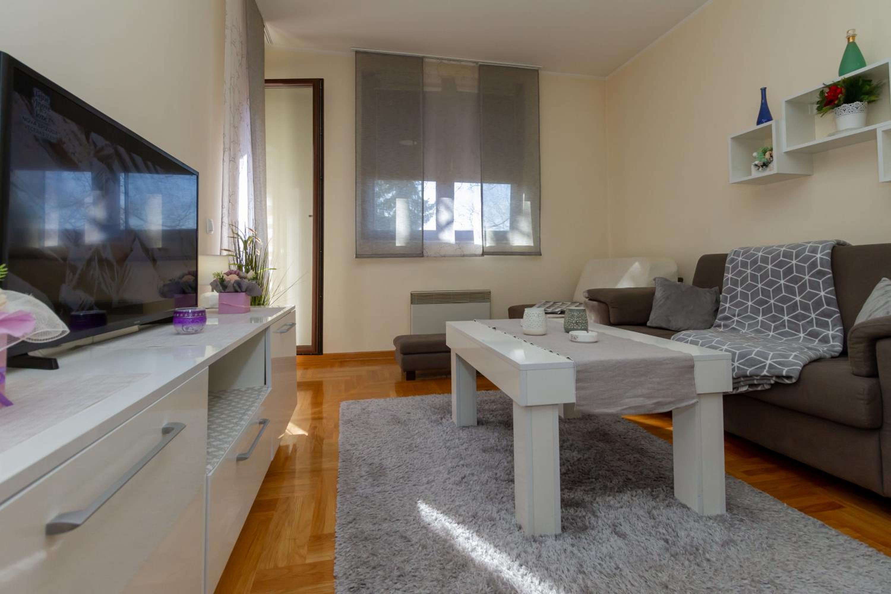 Predo Apart view 3