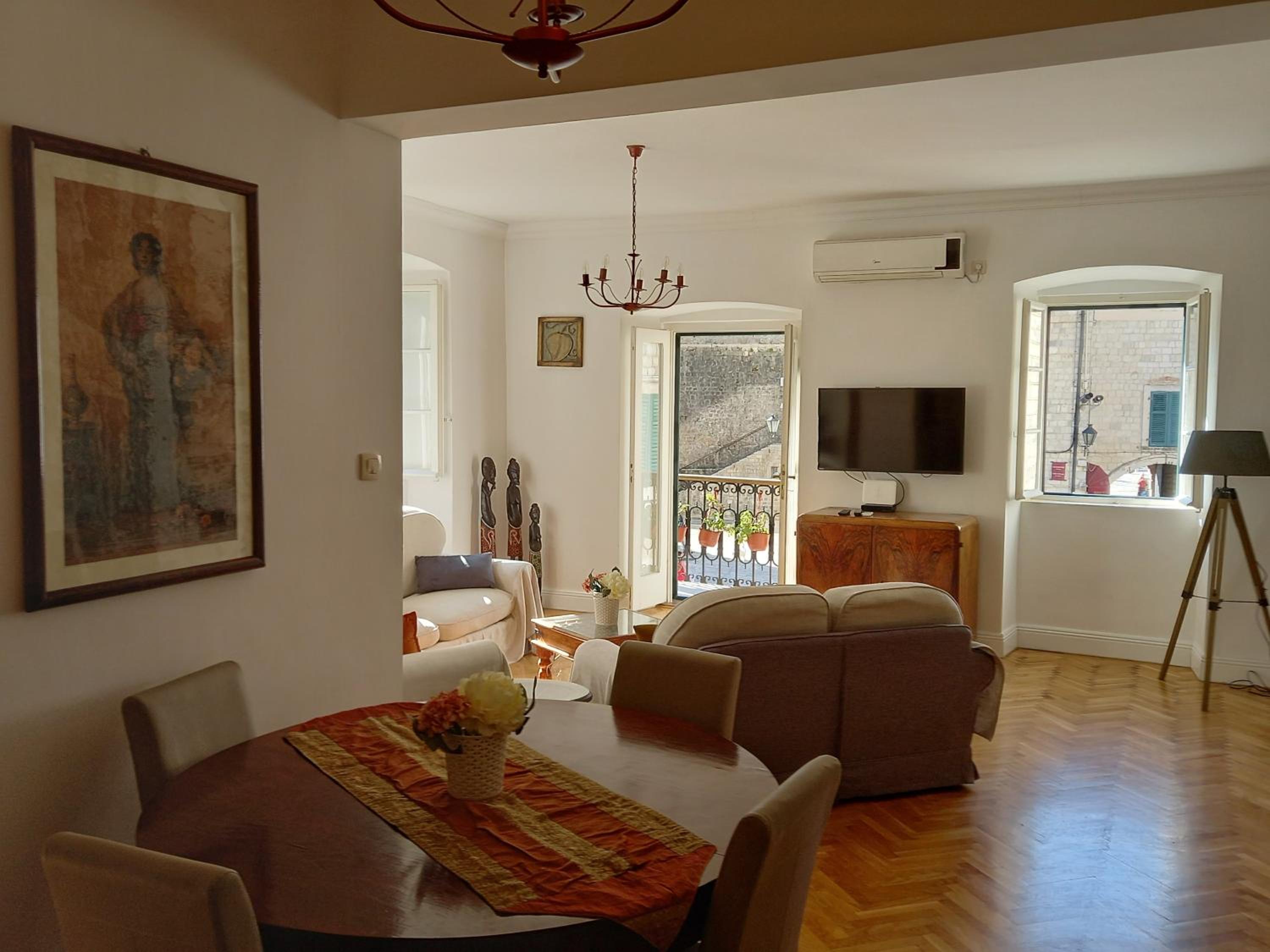 Old Town Sea Gate Apartment view 3