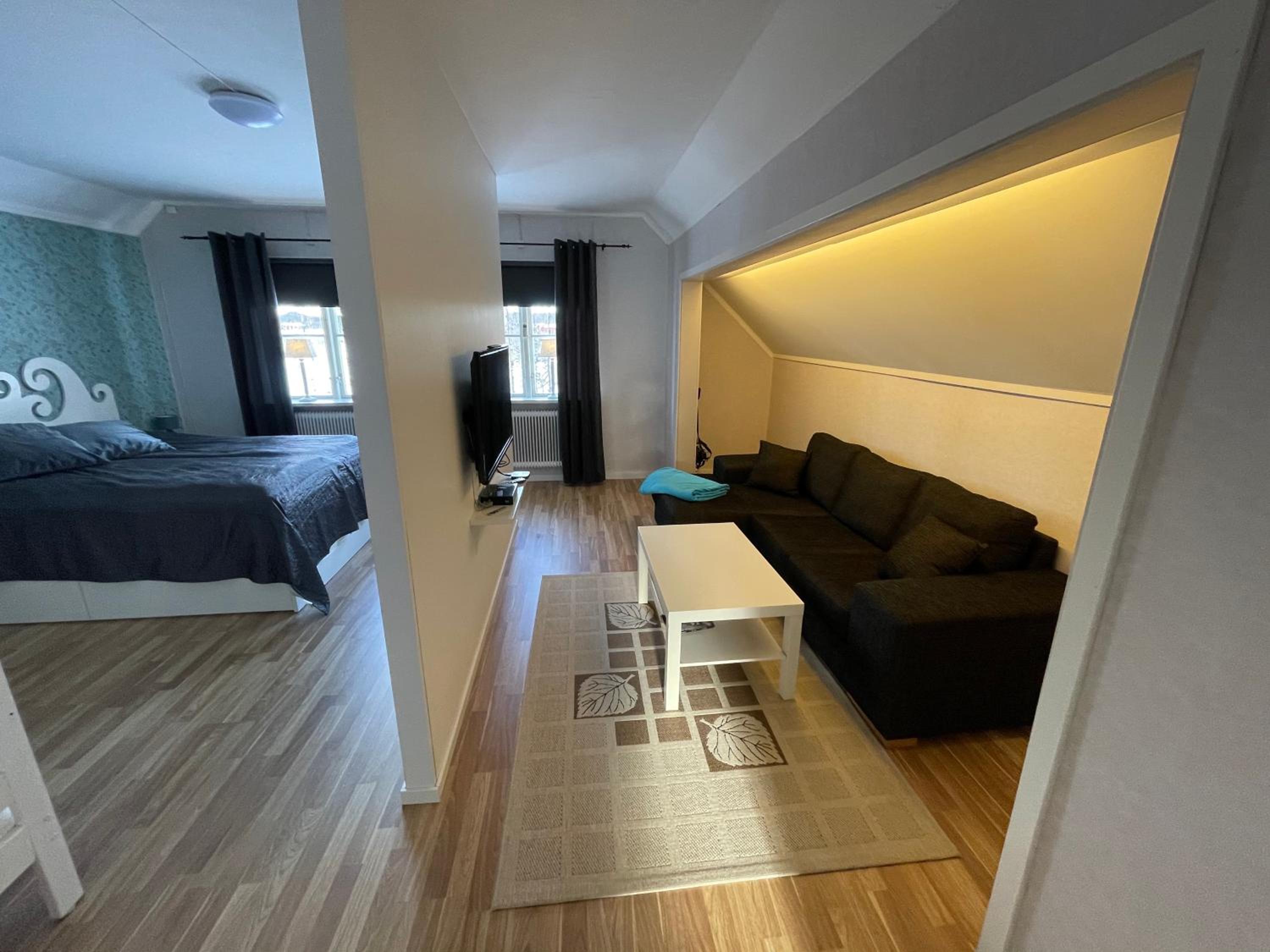 Photo 10