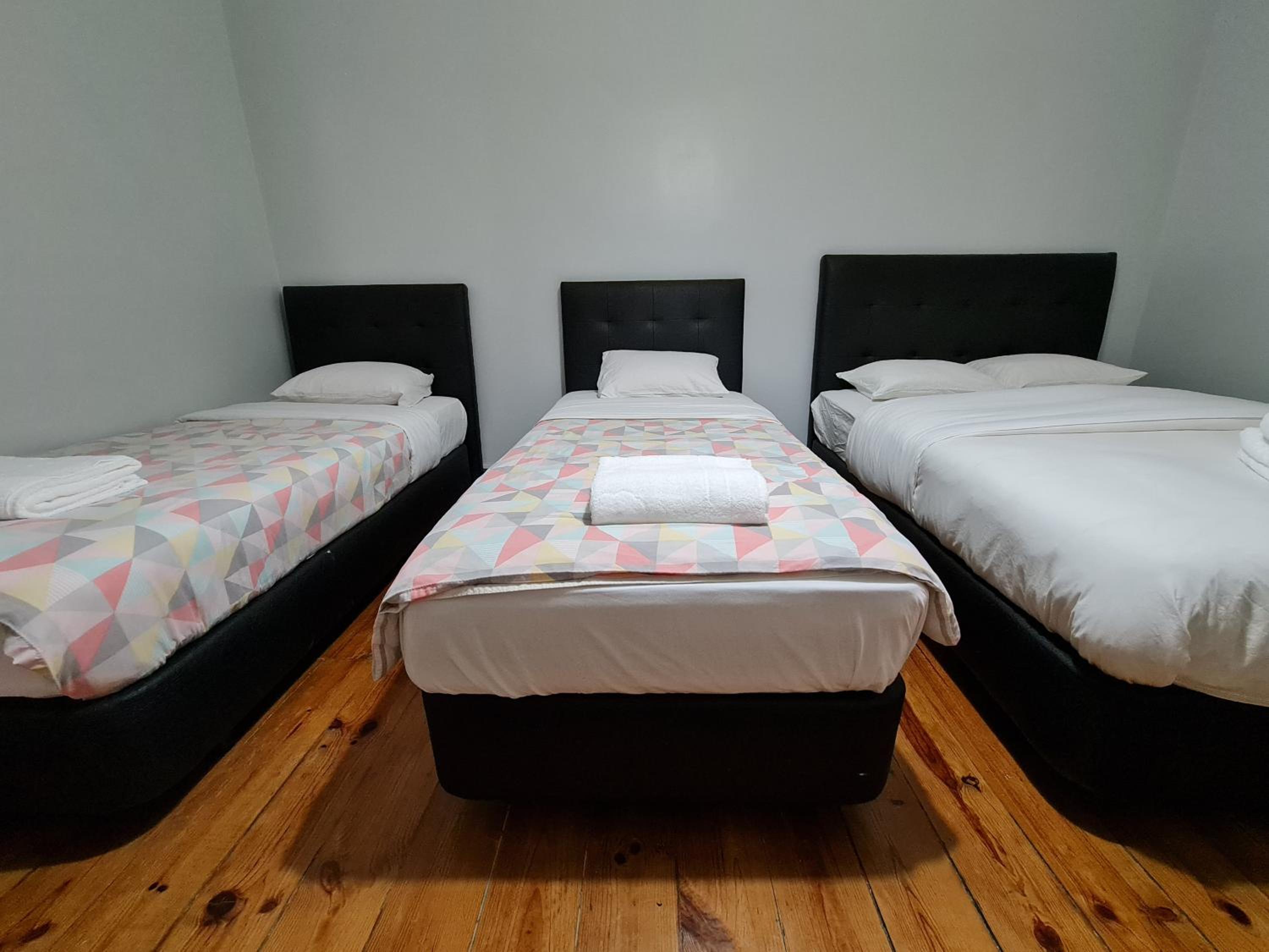 Shangri-La Hostel Anjos