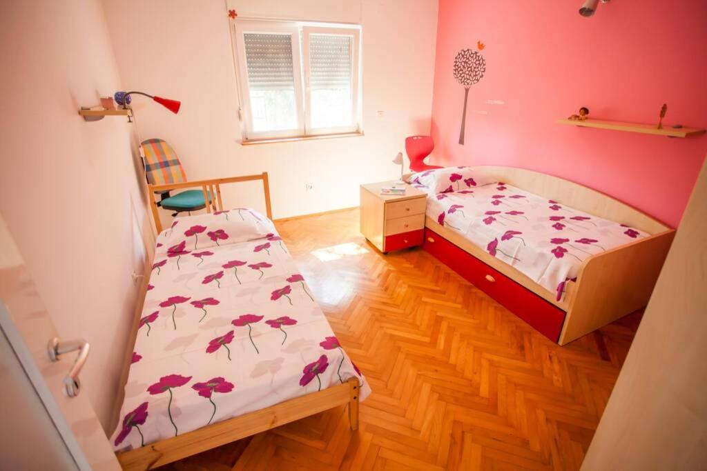 Photo 12