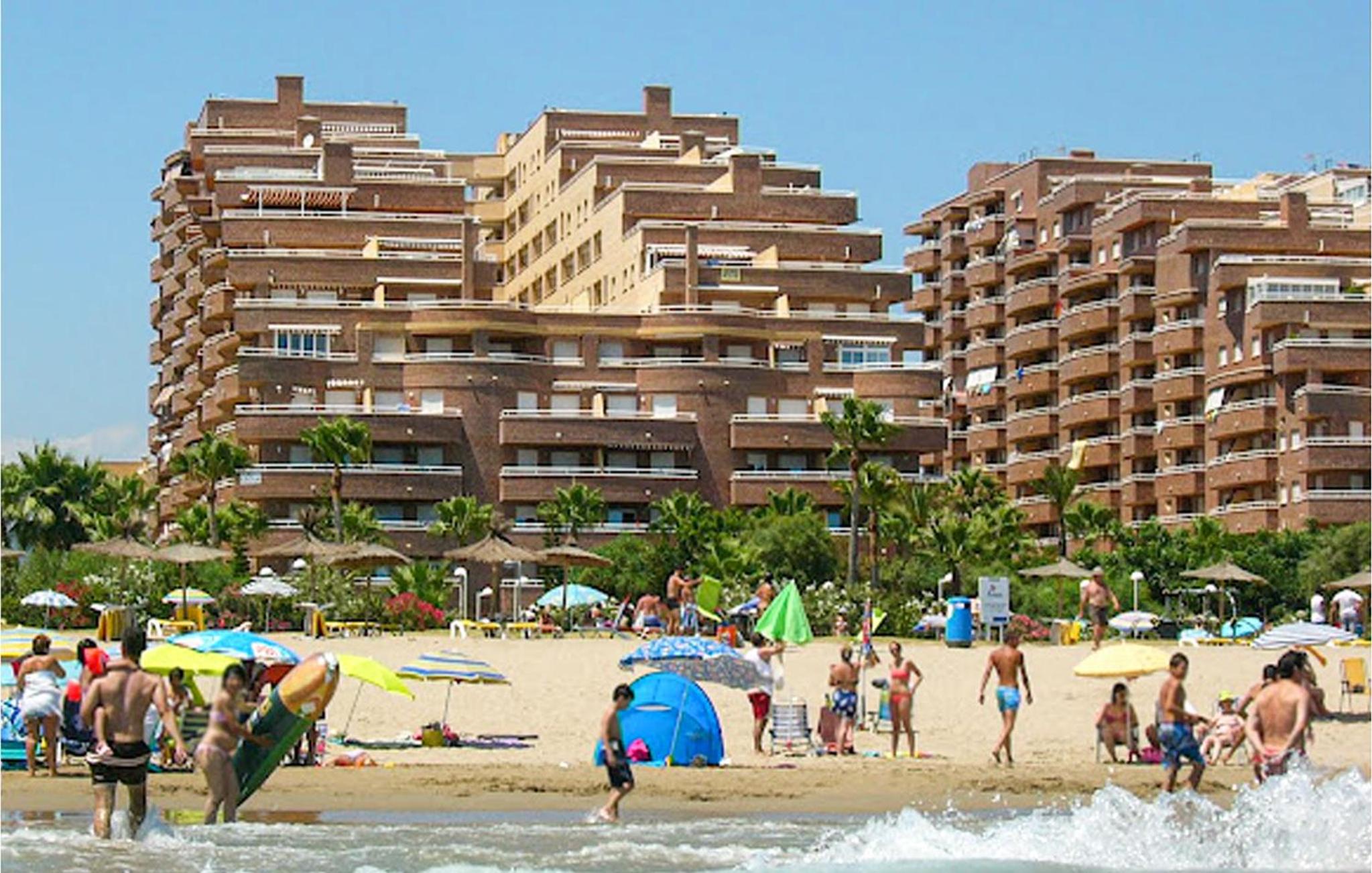 2 Bedroom Gorgeous Apartment In Oropesa photo 1