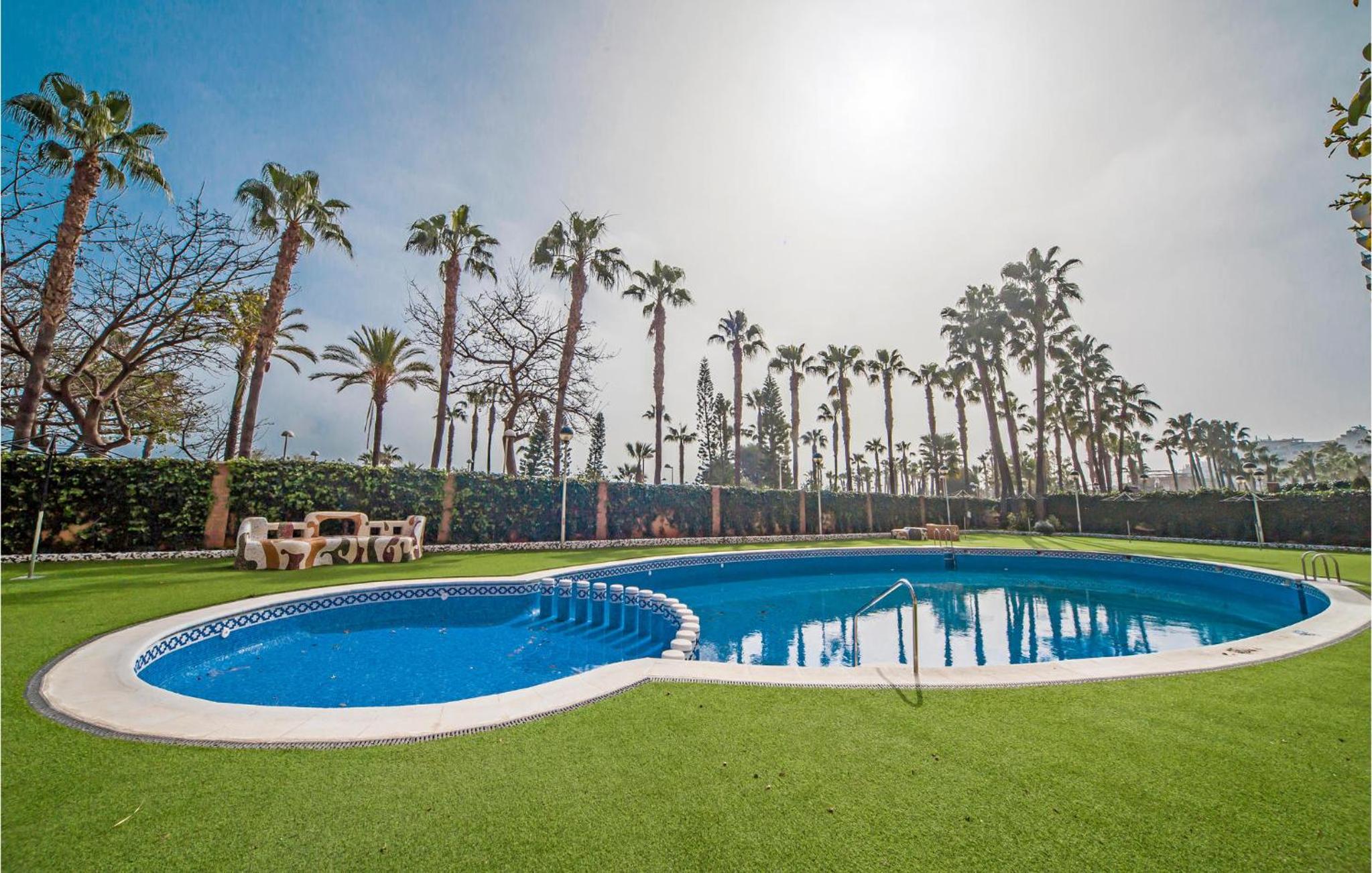 2 Bedroom Gorgeous Apartment In Oropesa photo 2