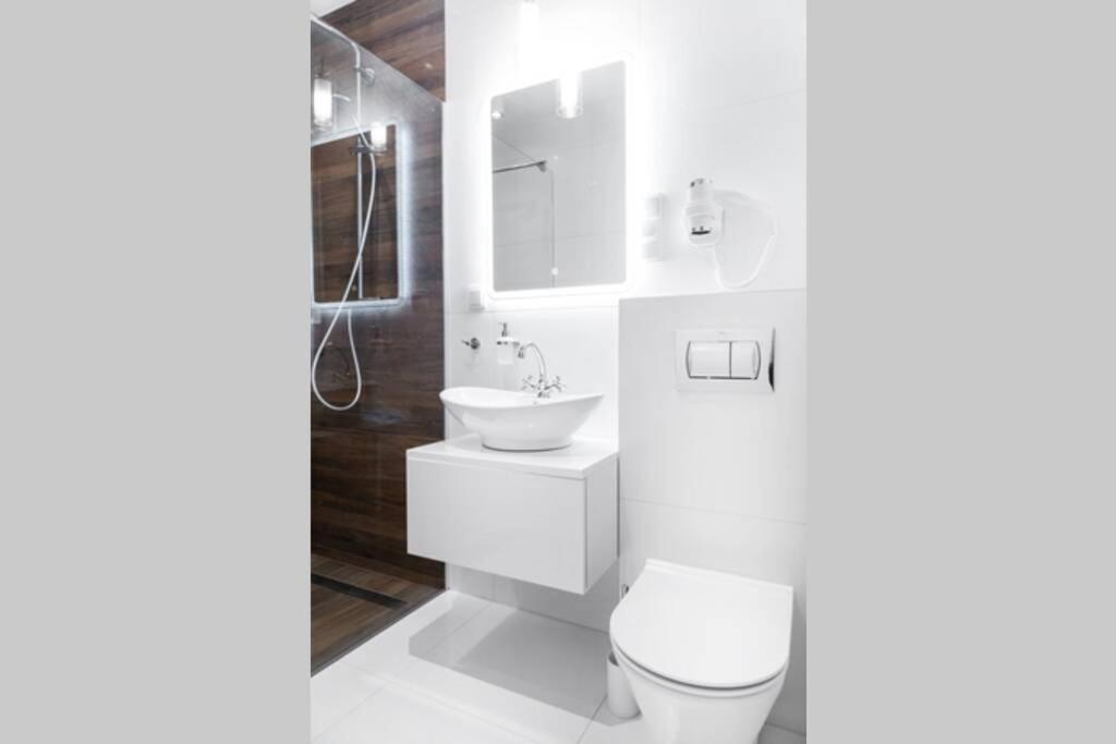HOUSEHOST Apartment: Miodowa 42/8a Street view 5