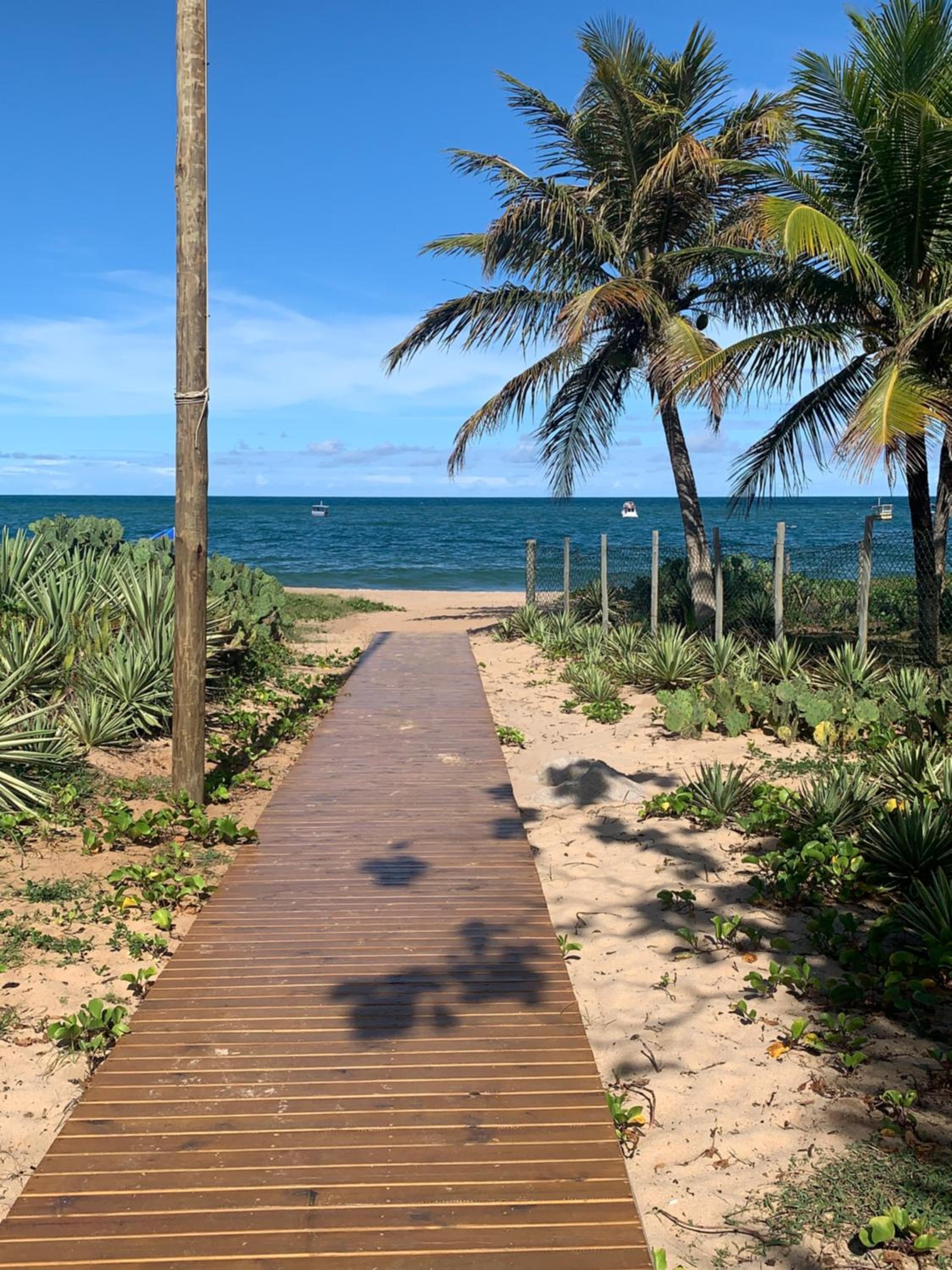 Village, 2 suítes, pé na areia, praia da espera