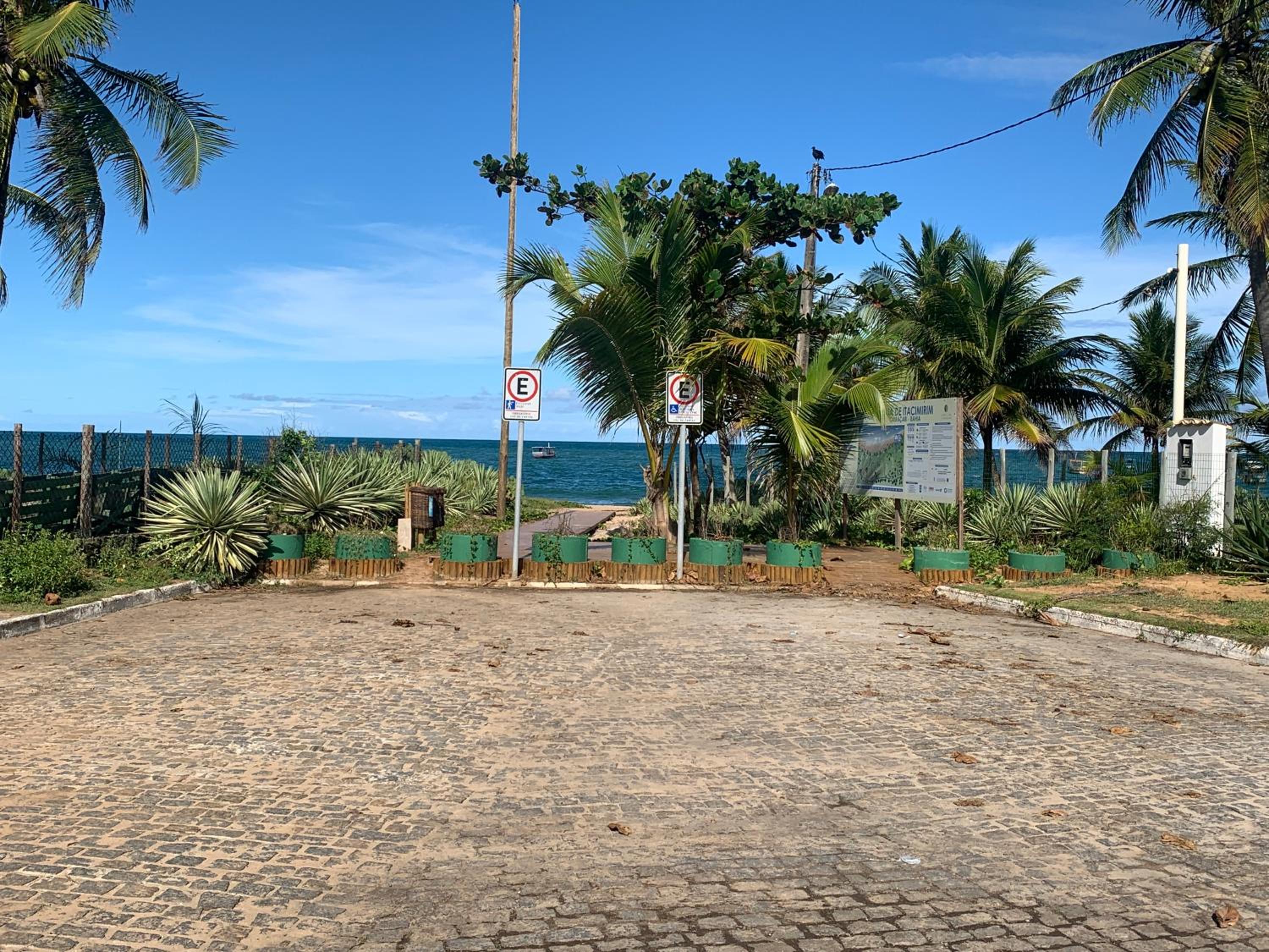 Village, 2 suítes, pé na areia, praia da espera