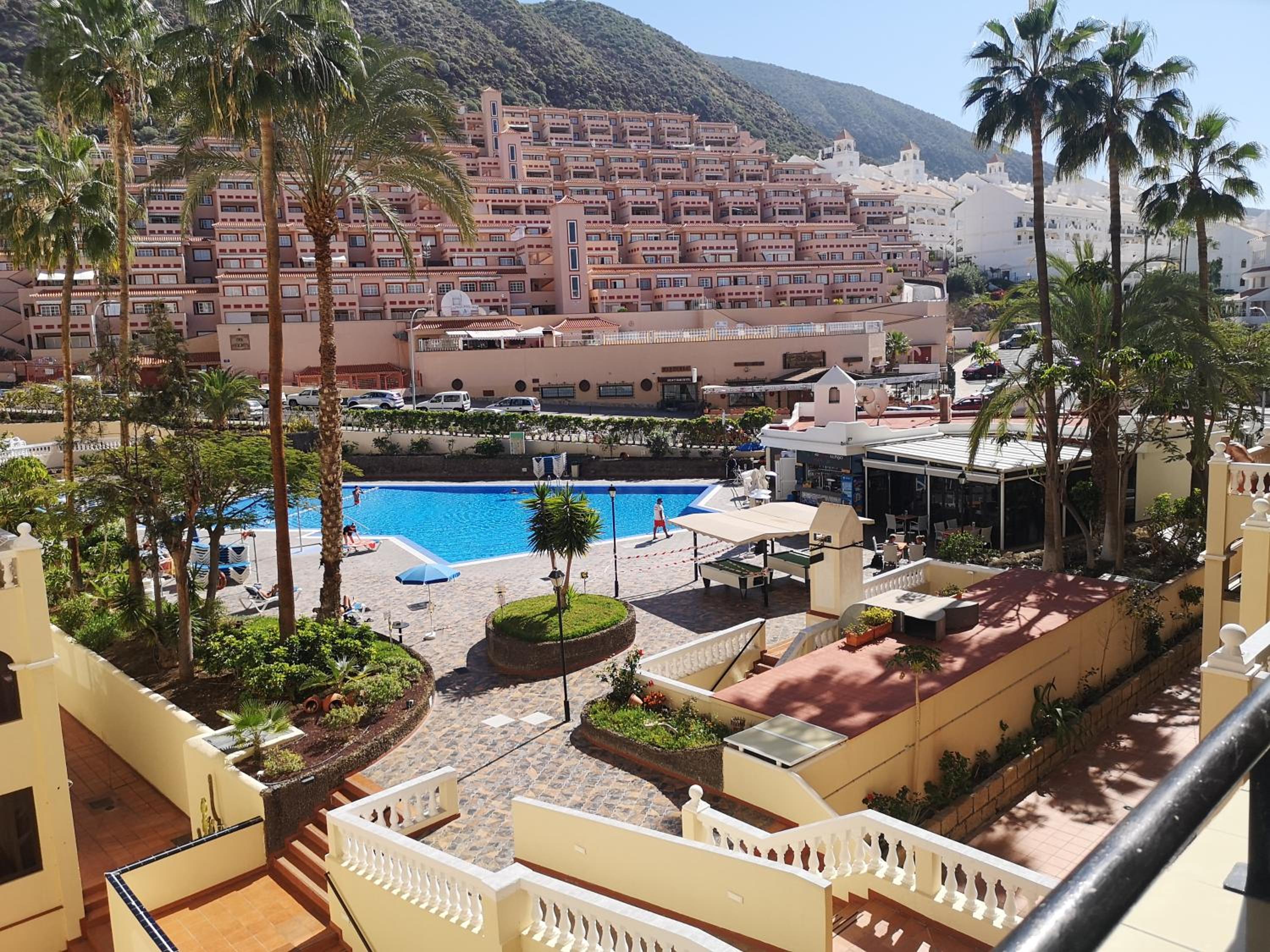 Hotel LOS CRISTIANOS CASTEL HARBOUR 401 - Image 1