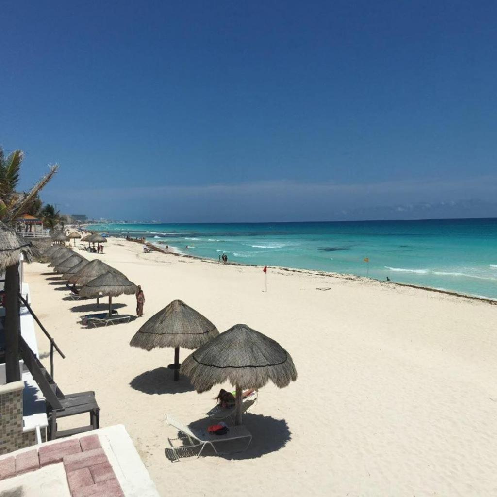 Brisas Shores Penthouse Beachfront, Ocean View Terrace Cancun Hotel Zone, 2 bedrooms