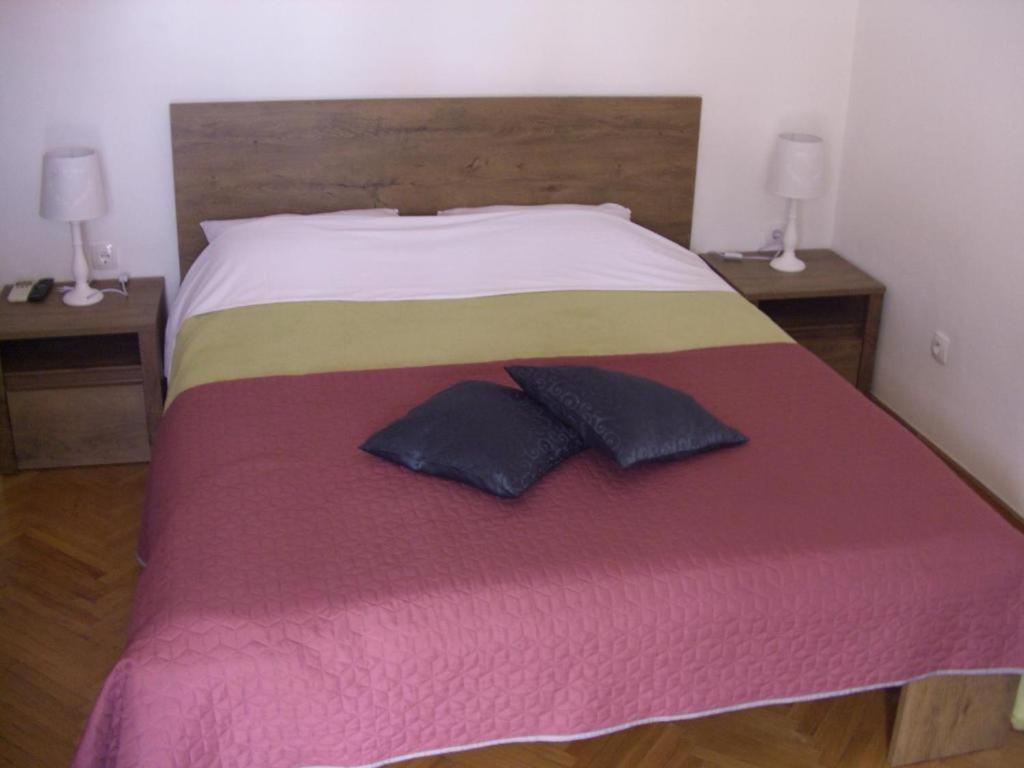 Photo 9