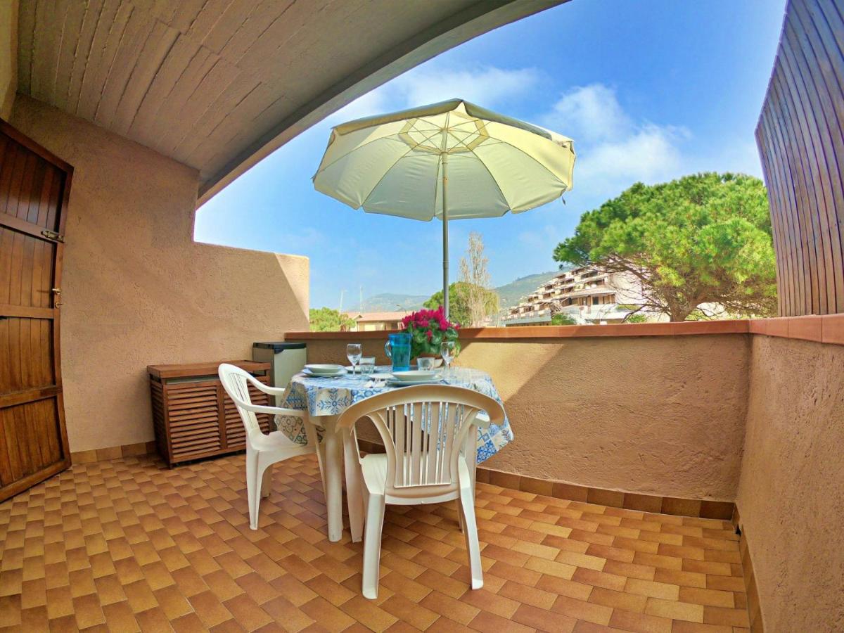 outdoor BBQ area