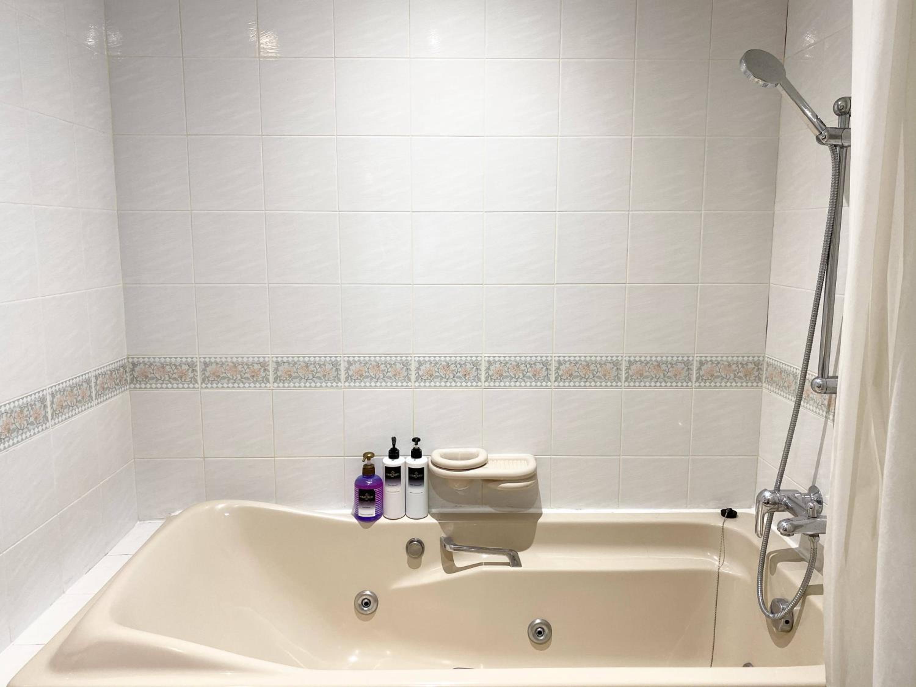 NT Place Sukhumvit Suites