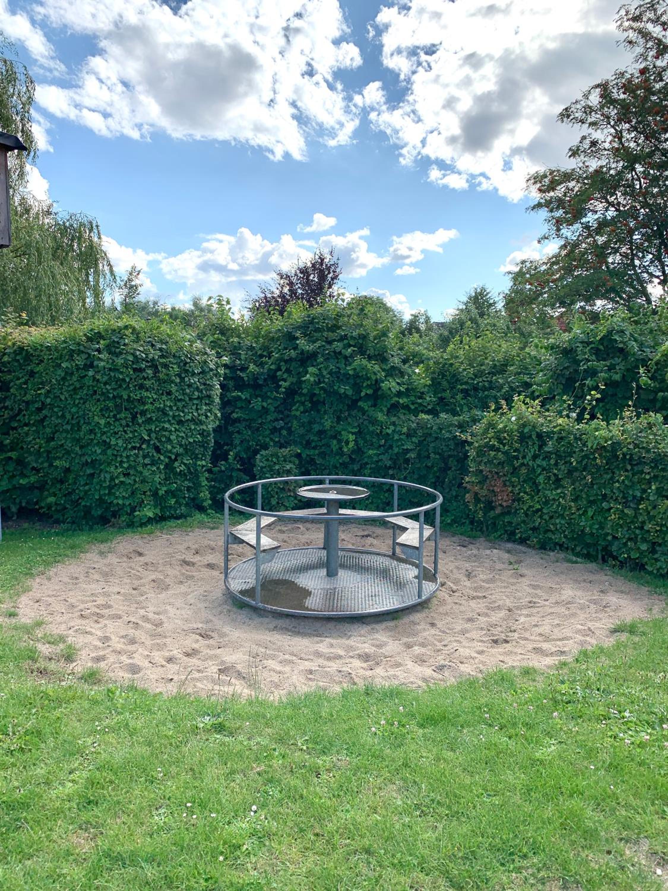 Wellness & Komfortferienwohnung Strandliebe mit Sauna, Terrasse, Garten & Balkon, bei Laboe