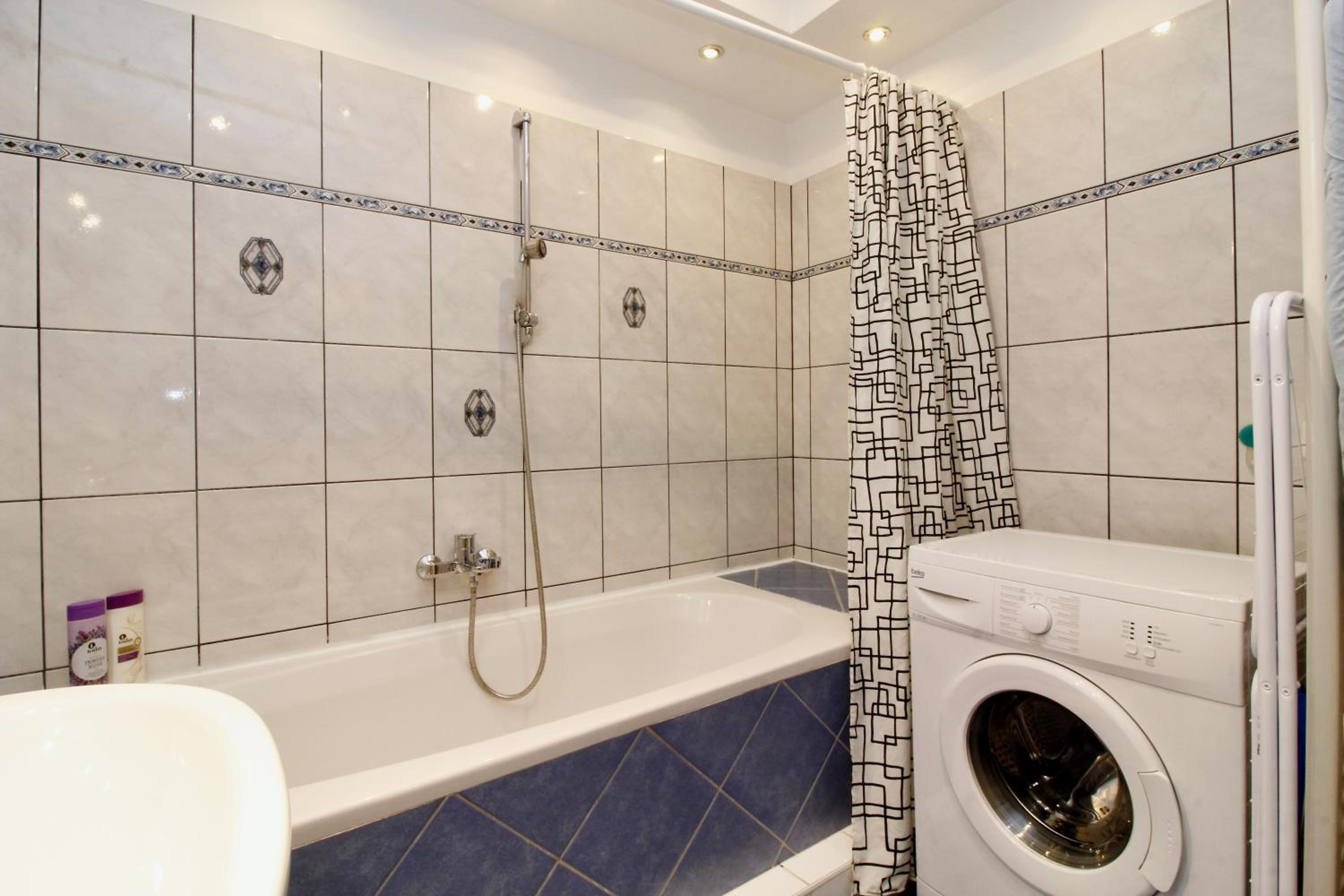 Gorgeous Hideout | City Center Apartment