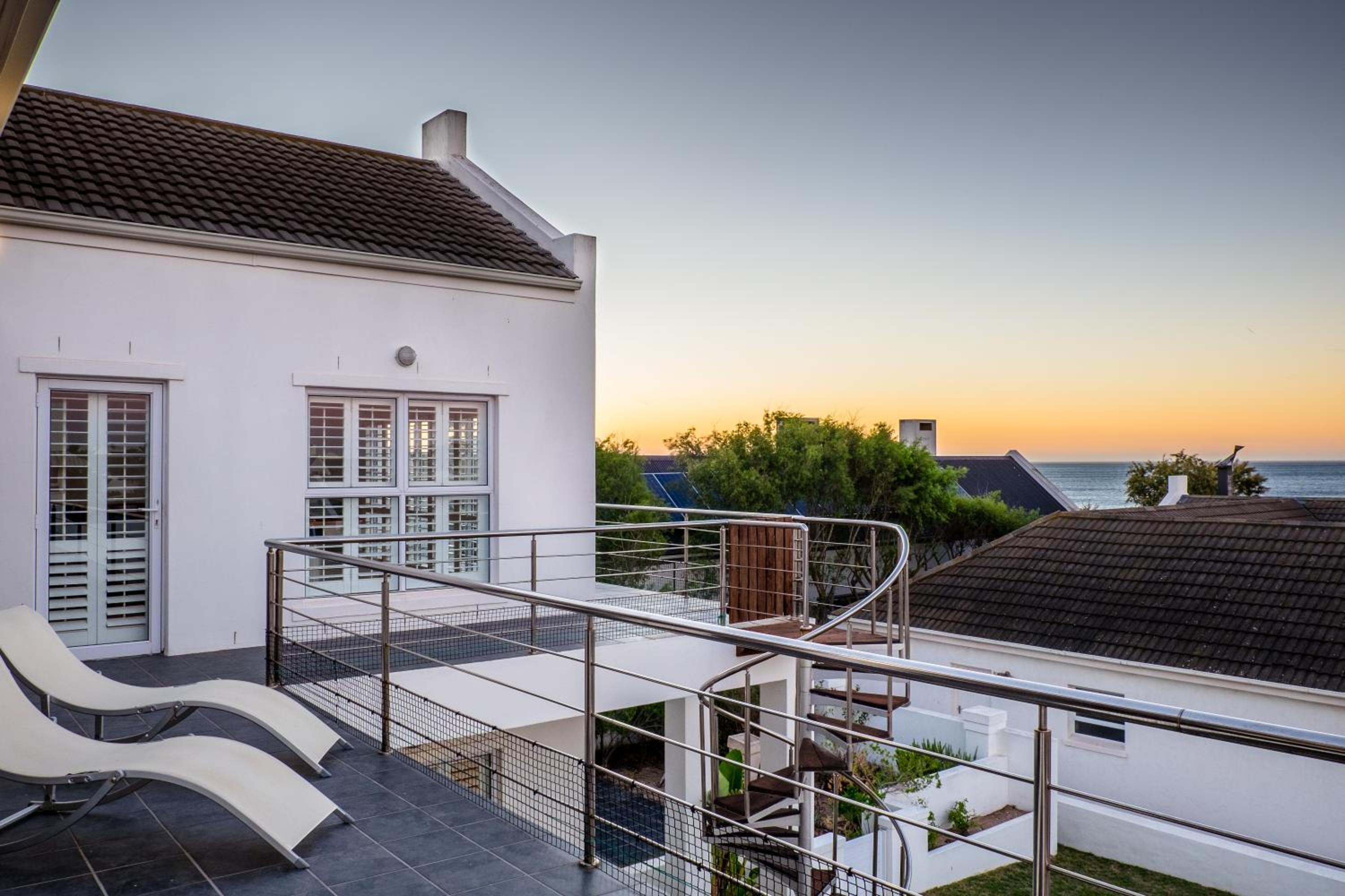 Villa Royale view 3